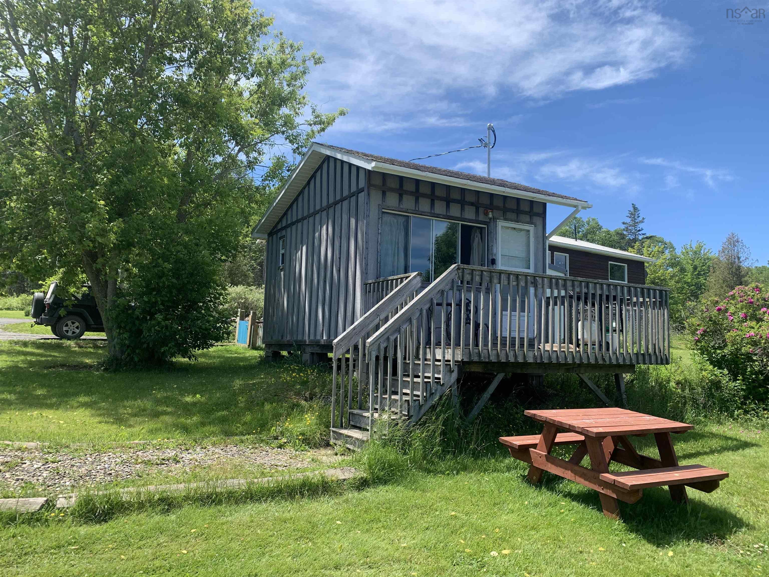 $1,300,000.00: 2107 Highway 215, Tennecape