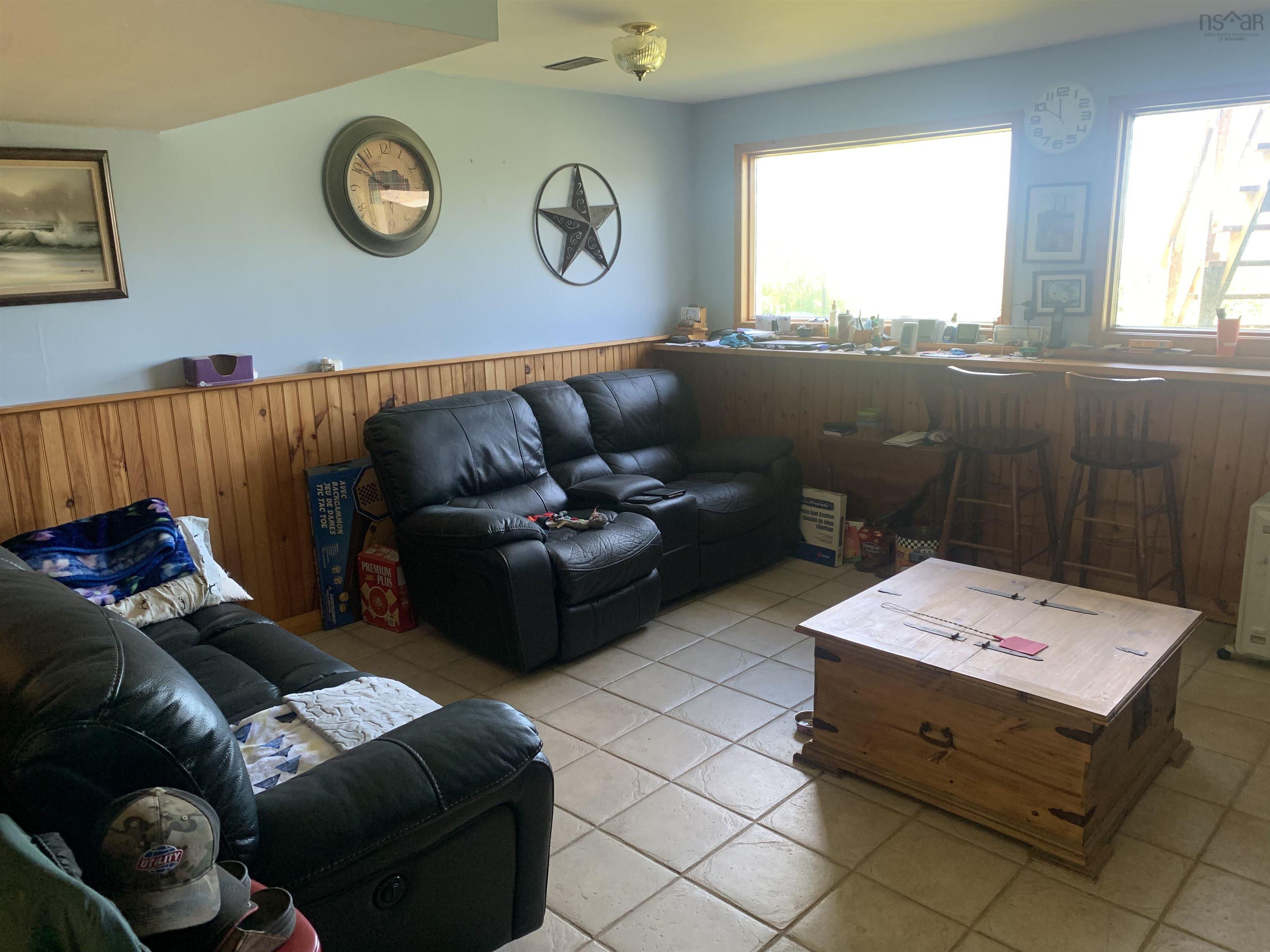 $1,300,000.00: 2107 Highway 215, Tennecape