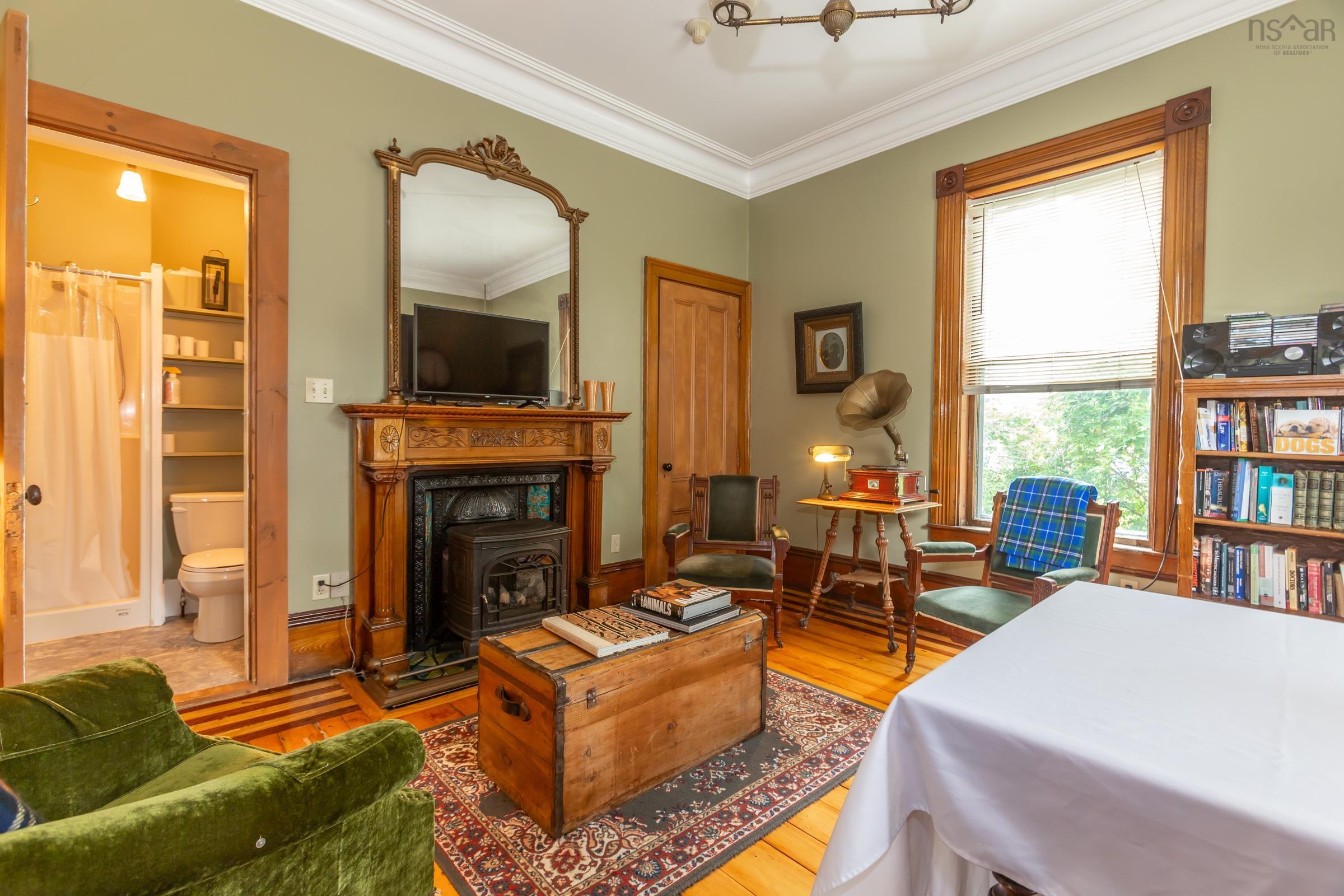$799,900.00: 548 St. George Street, Annapolis Royal