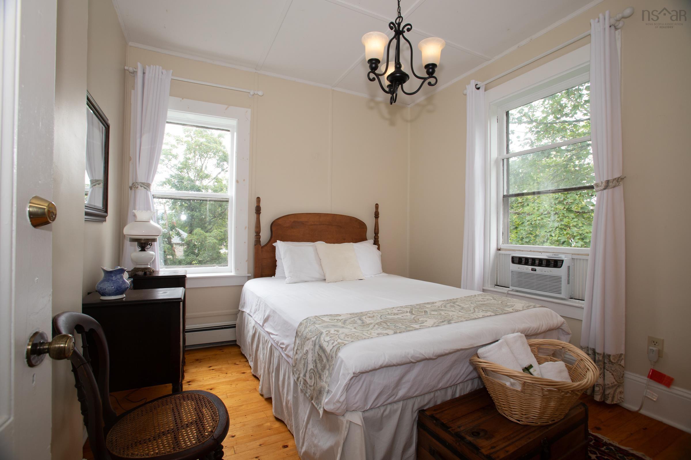 $799,900.00: 548 St. George Street, Annapolis Royal