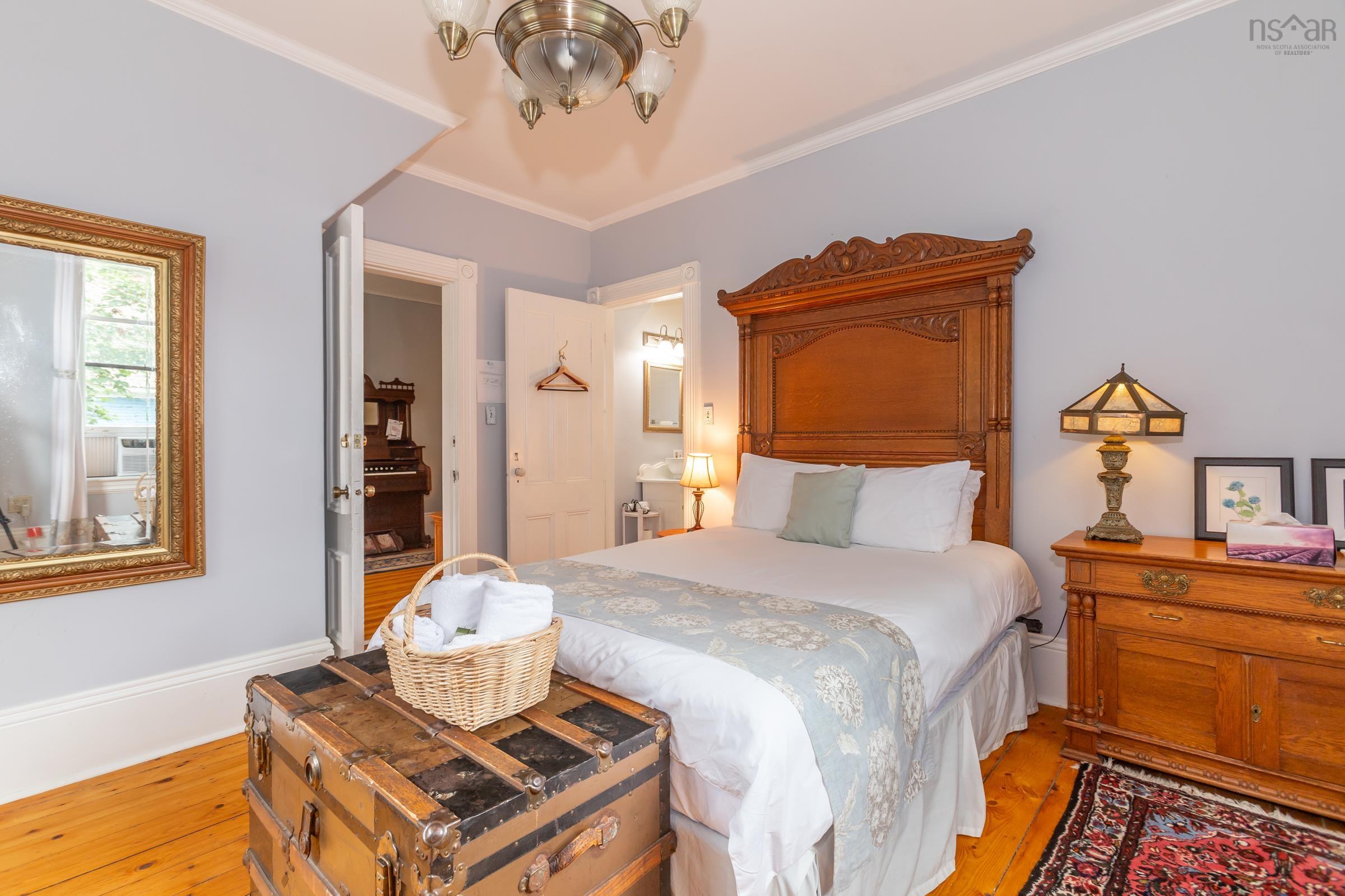 $799,900.00: 548 St. George Street, Annapolis Royal