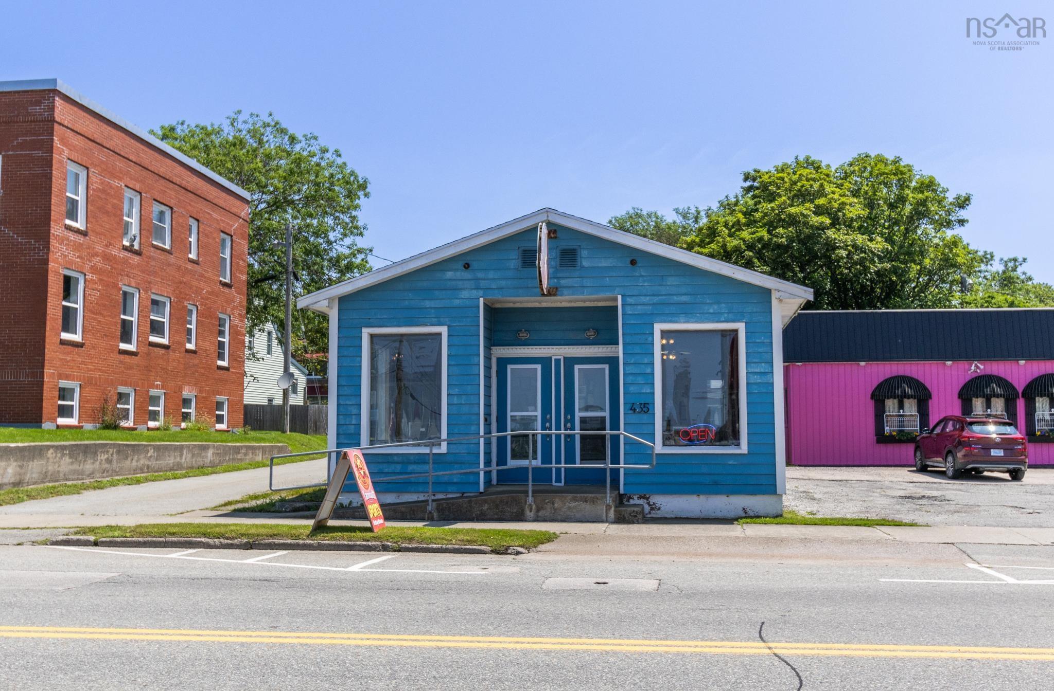 $259,000.00: 435 Main Street, Yarmouth