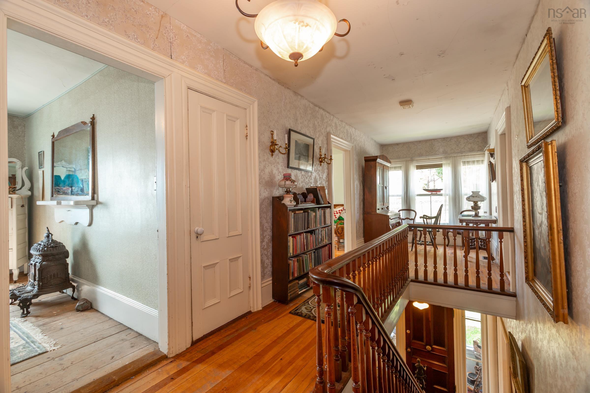 $449,900.00: 5404 Granville Road, Granville Ferry