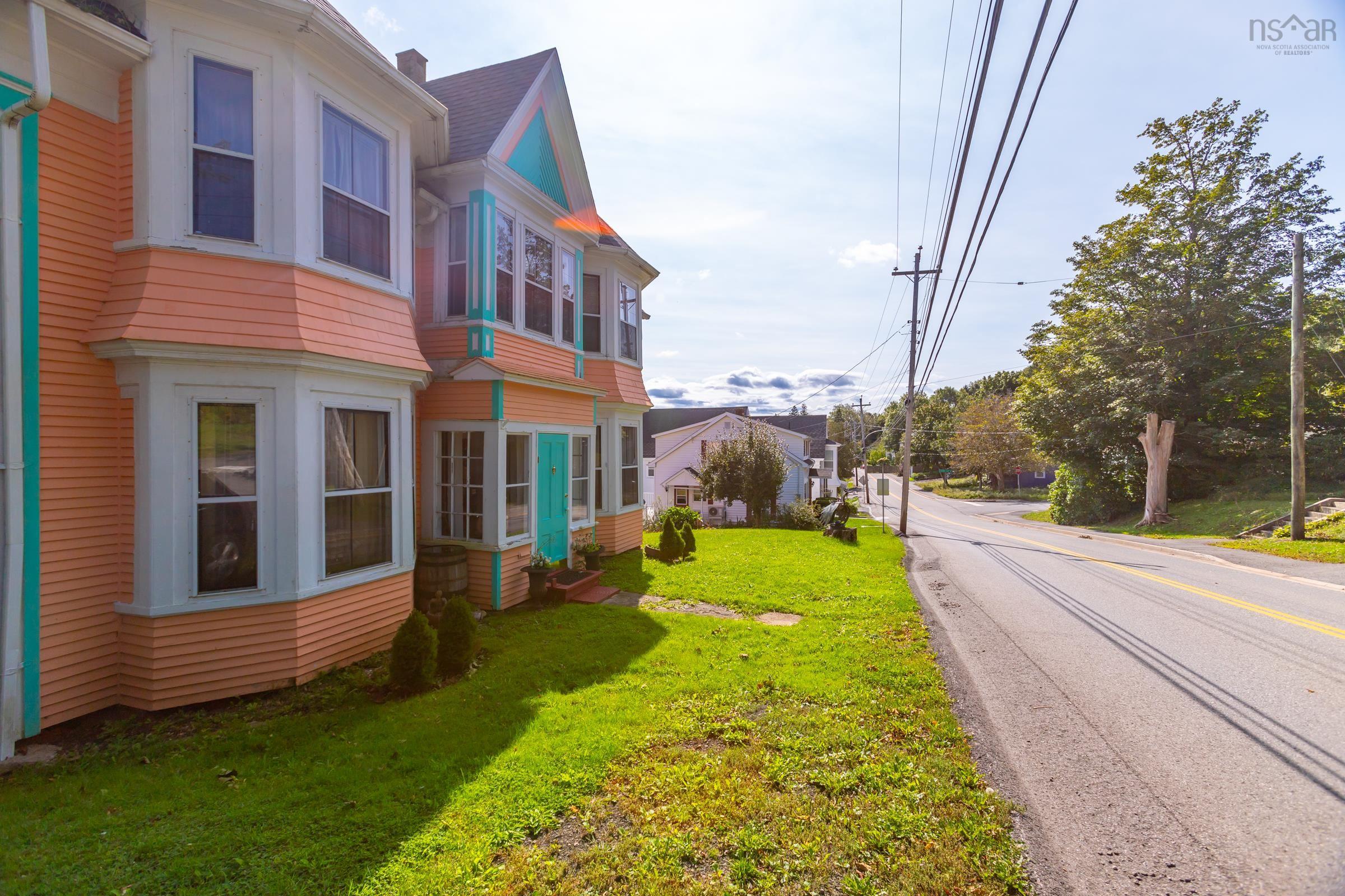 $449,900.00: 5404 Granville Road, Granville Ferry