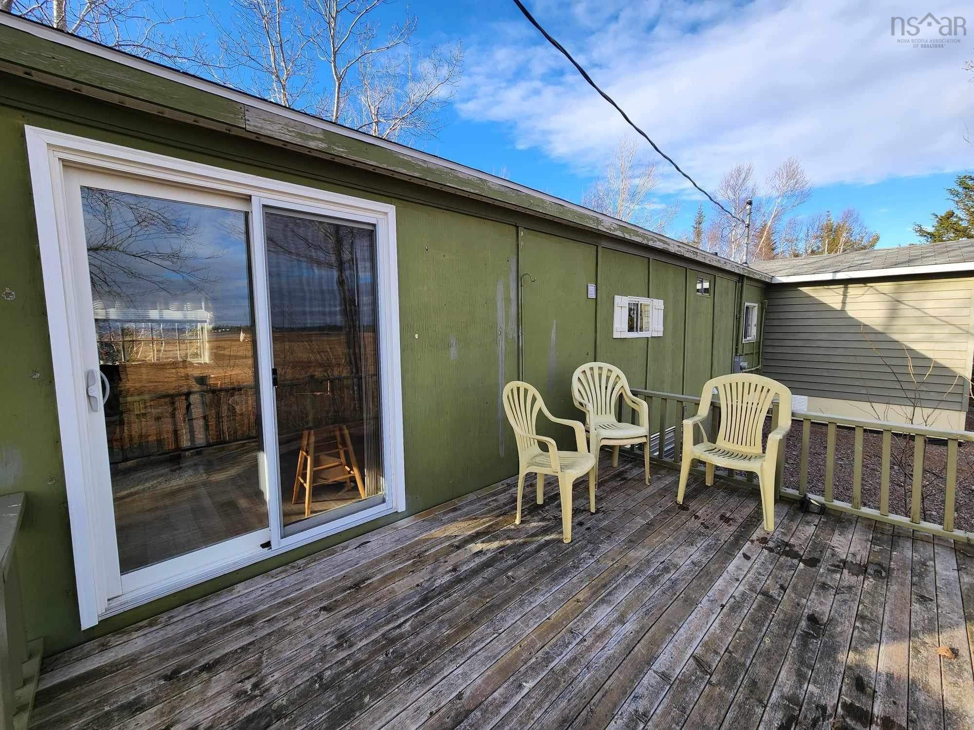 $189,000.00: 464 Bay Shore Road, Five Houses