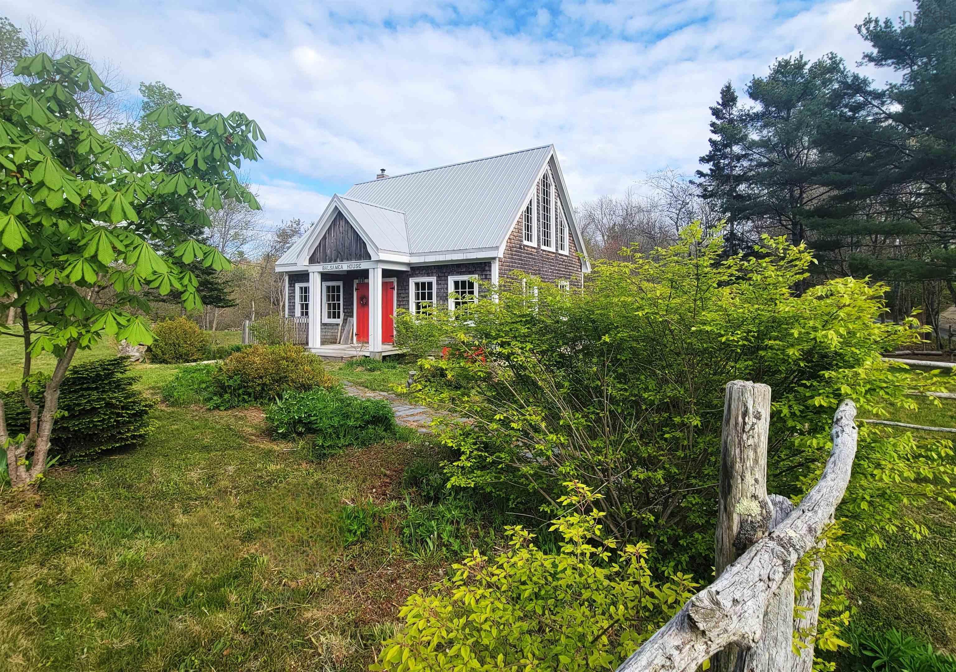 $398,000.00: 8471 Highway 3, Oakland