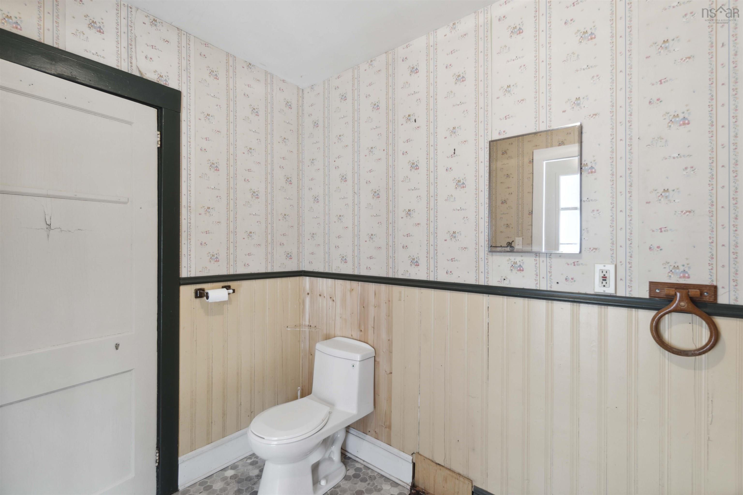 $374,900.00: 9499 Highway 10, Nictaux