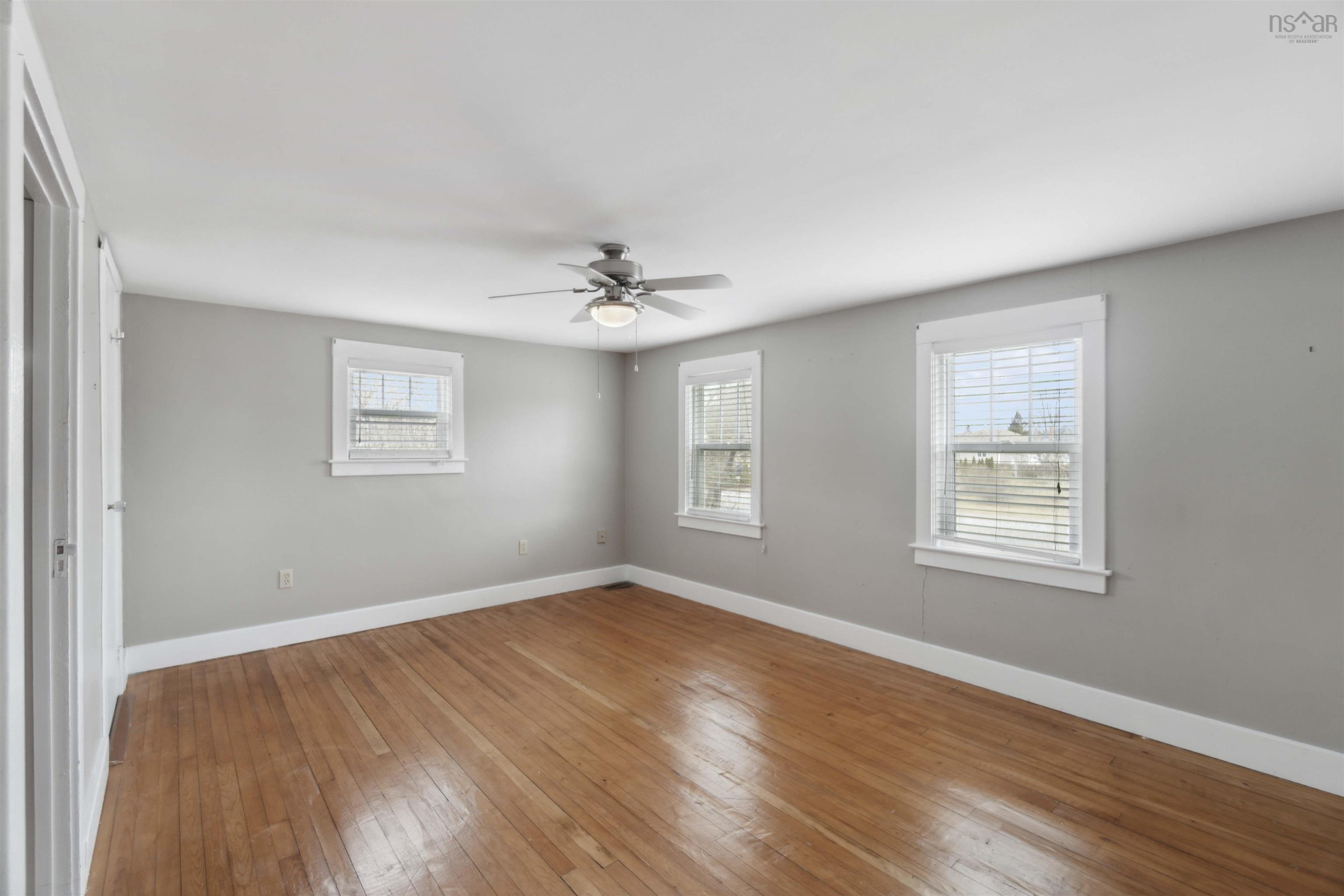 $374,900.00: 9499 Highway 10, Nictaux