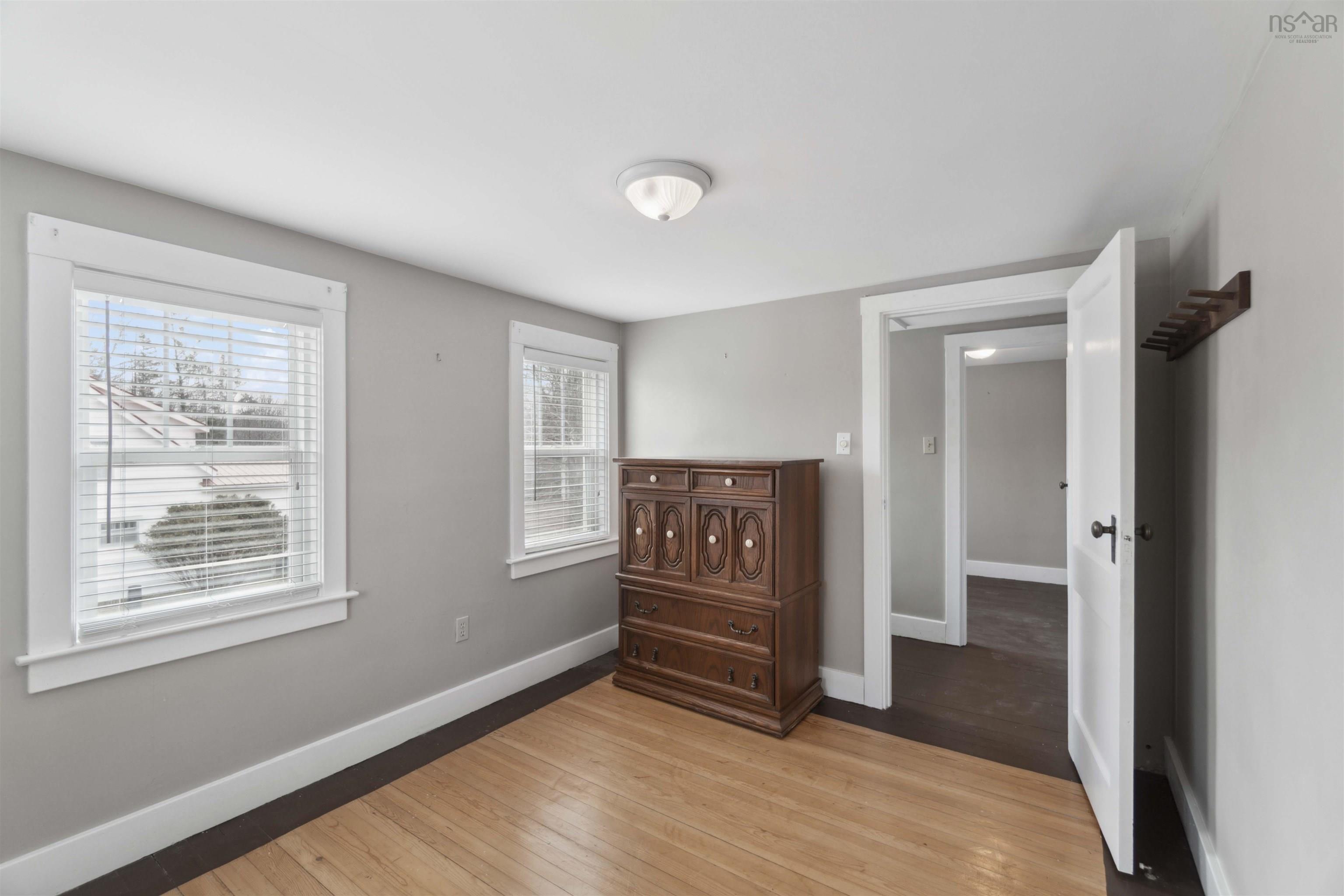 $374,900.00: 9499 Highway 10, Nictaux