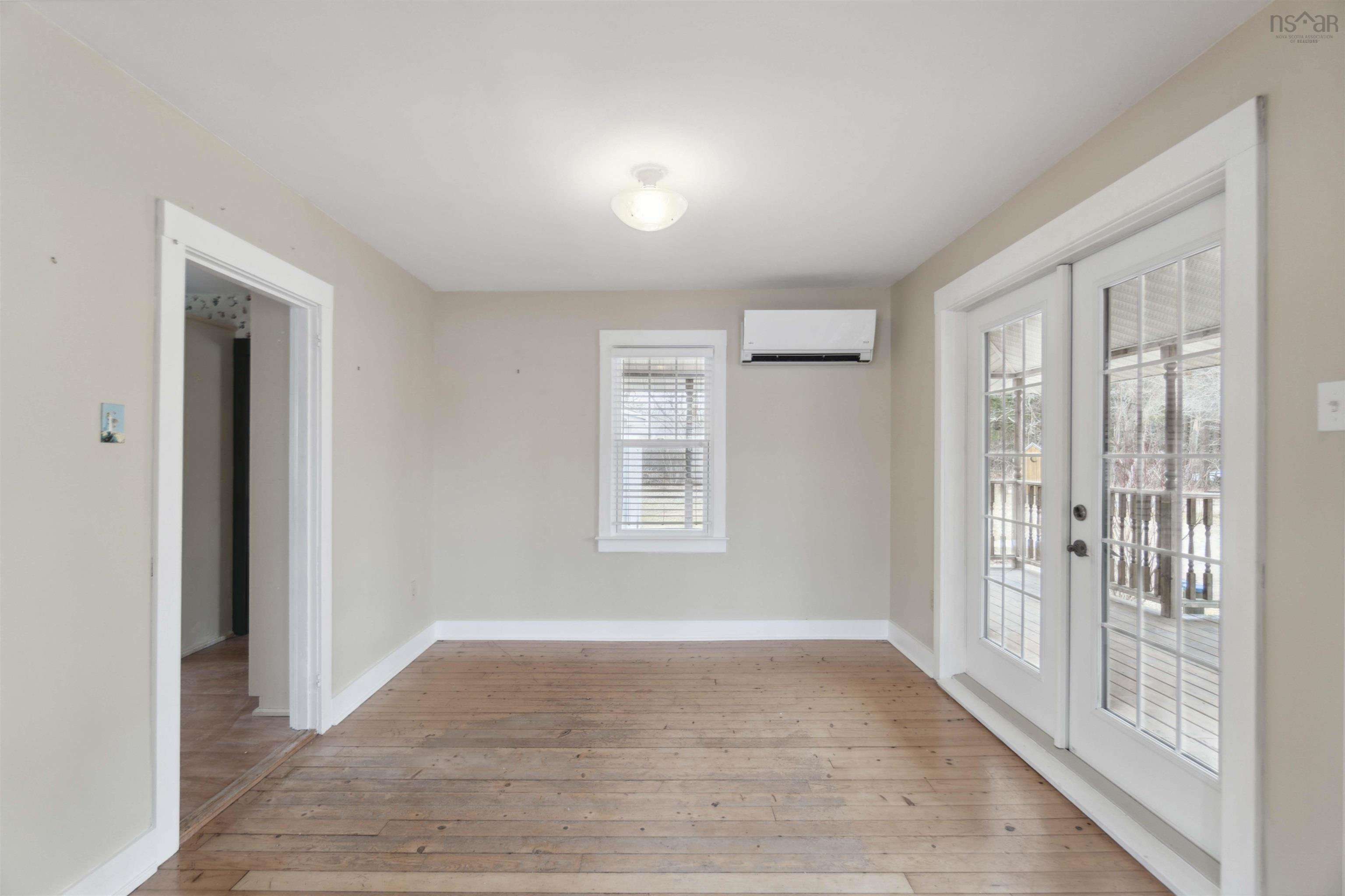 $374,900.00: 9499 Highway 10, Nictaux