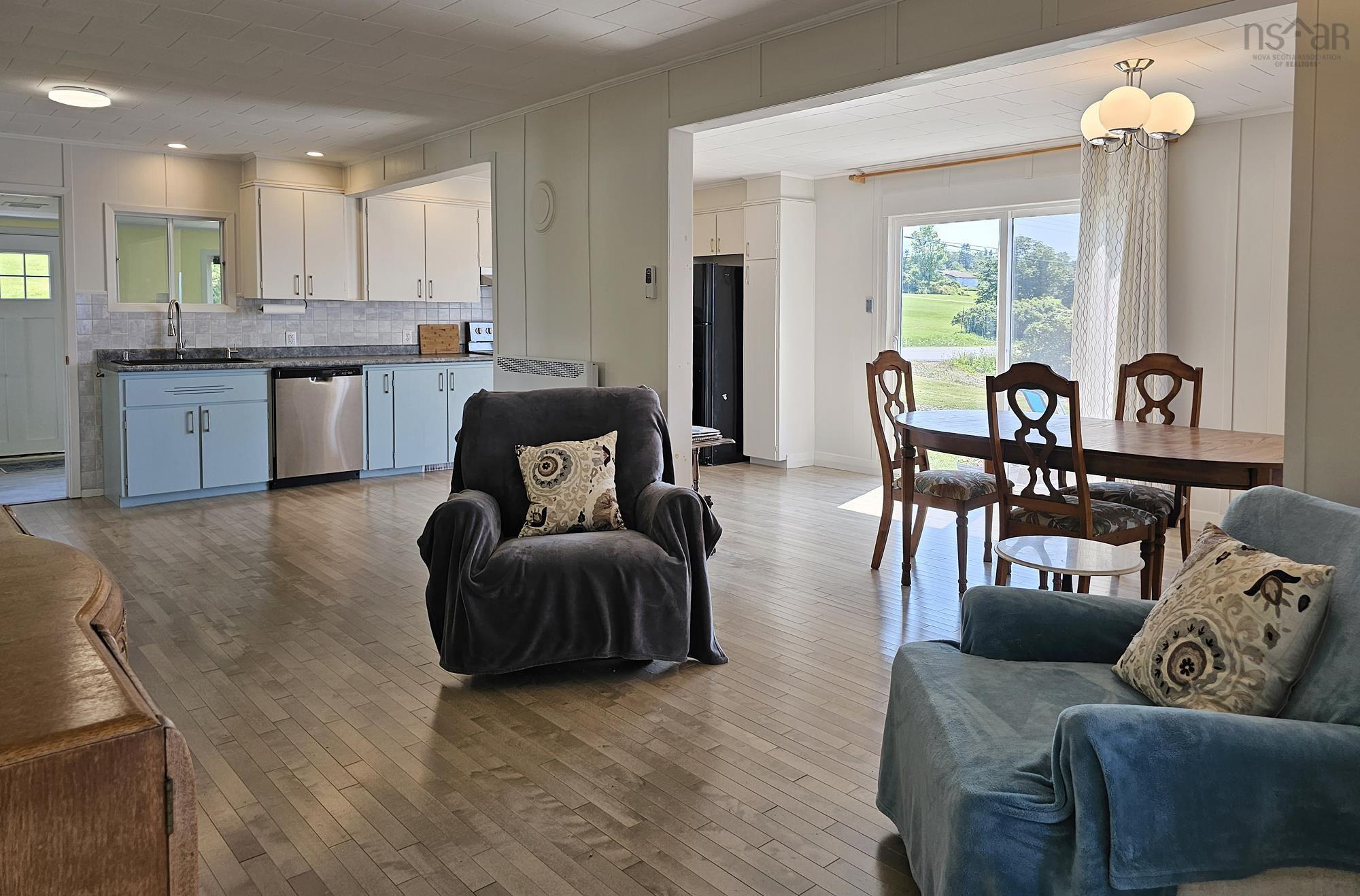 $449,900.00: 12443 Shore Road, Port George