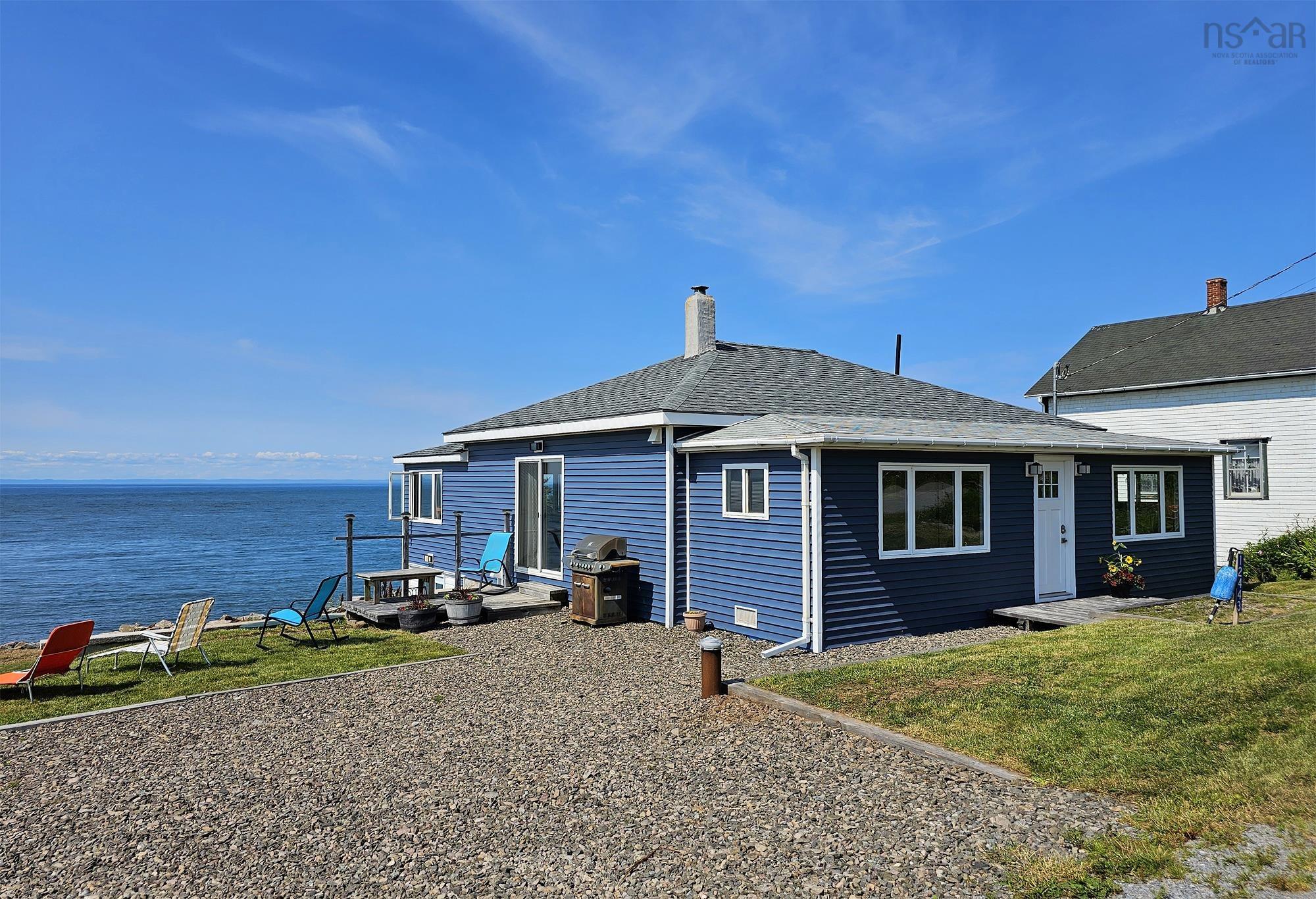 $449,900.00: 12443 Shore Road, Port George