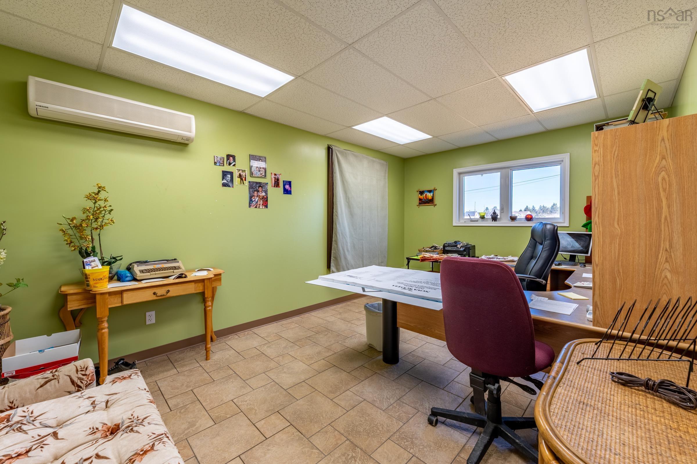 $895,000.00: 334 Eustache Comeau Road, Lower Saulnierville