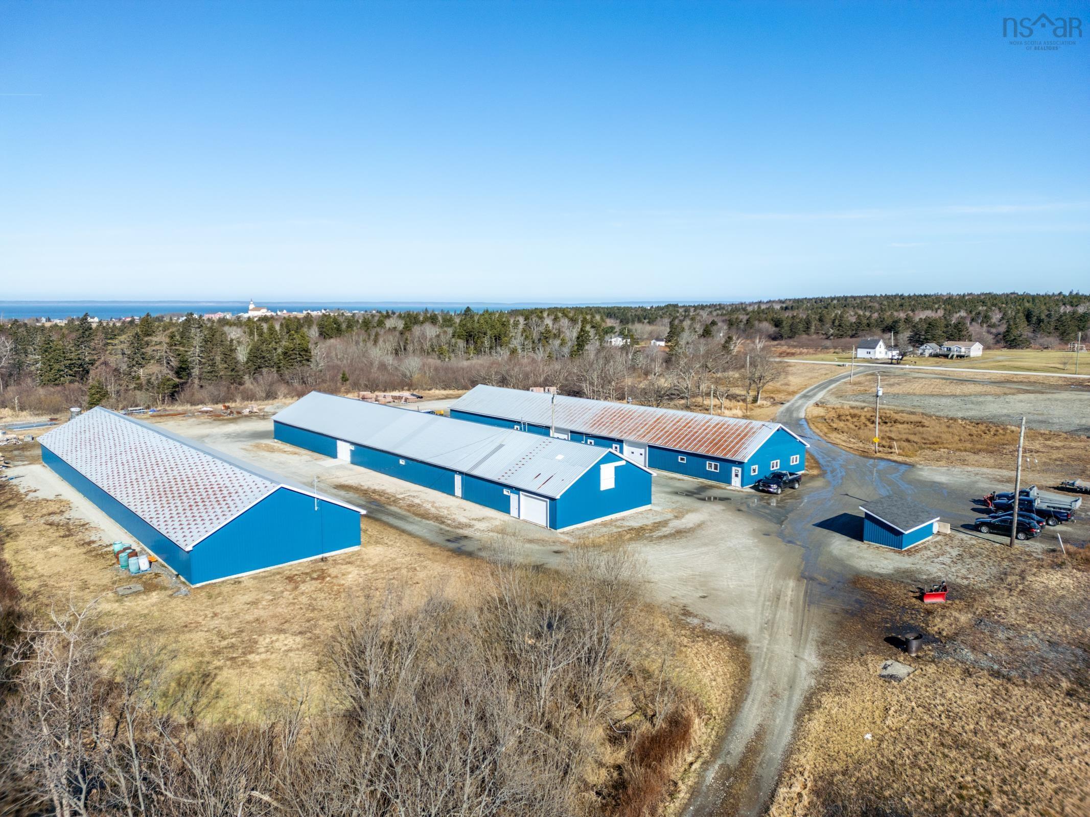$895,000.00: 334 Eustache Comeau Road, Lower Saulnierville