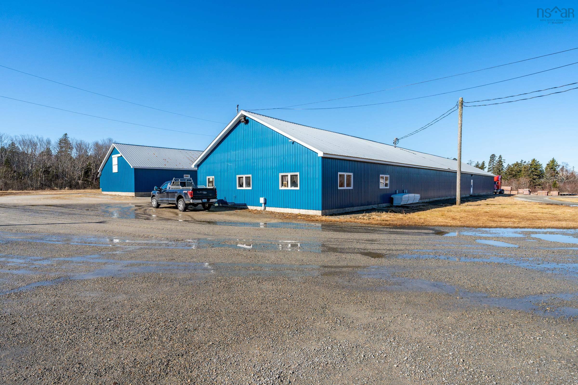 $895,000.00: 334 Eustache Comeau Road, Lower Saulnierville