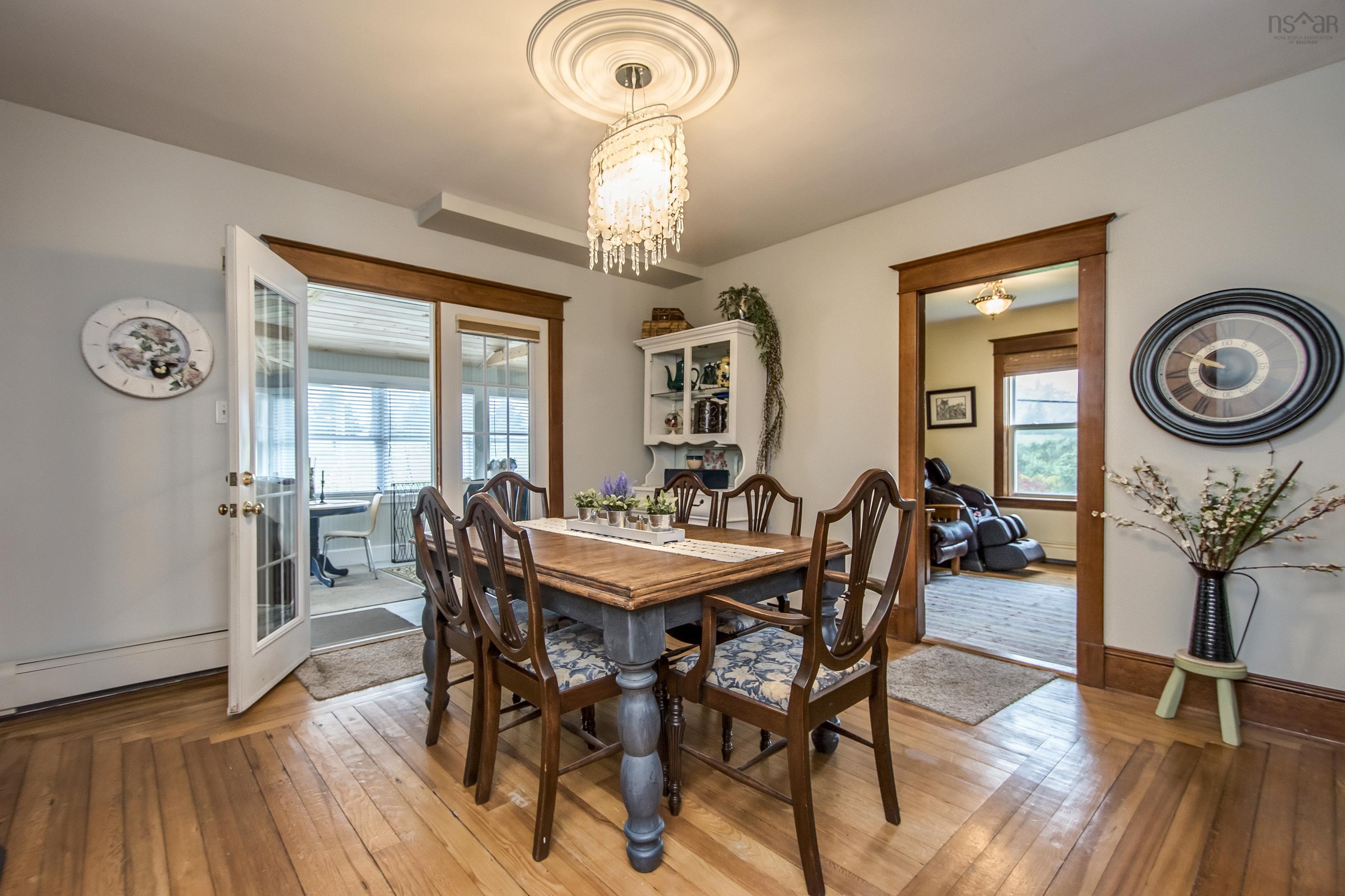 $699,900.00: 1640 Highway 332, First South