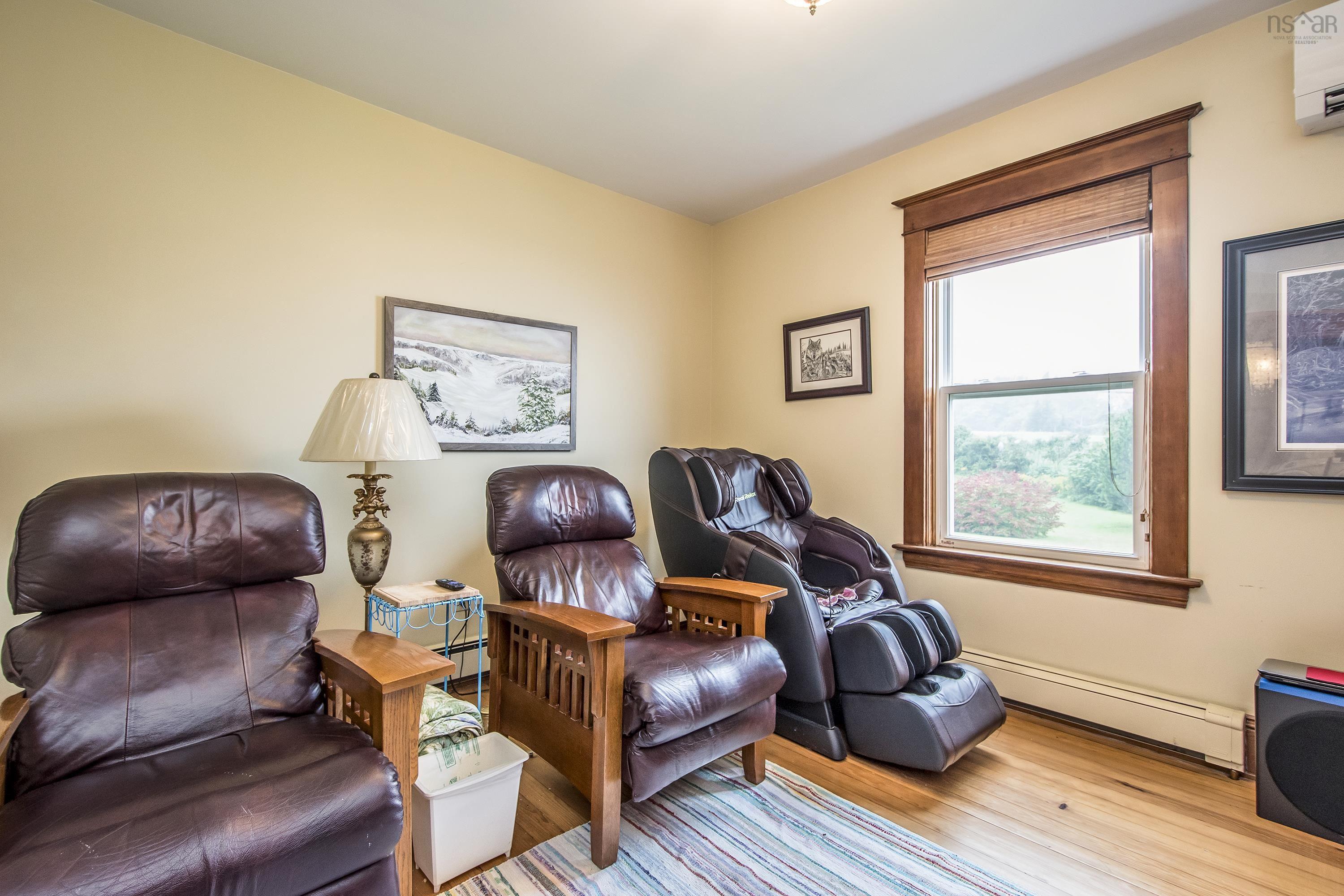 $699,900.00: 1640 Highway 332, First South