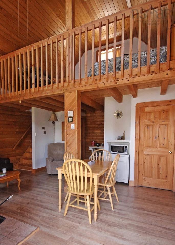 $1,350,000.00: 680 Loch Haven Lane, Old Barns