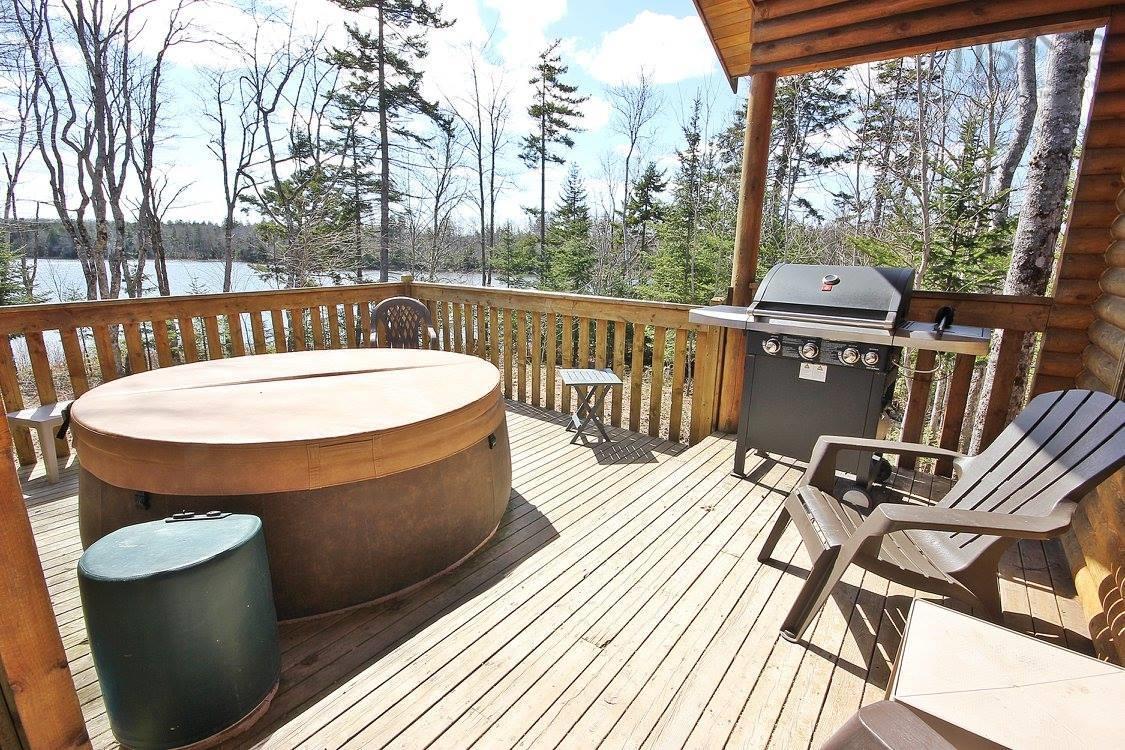 $1,350,000.00: 680 Loch Haven Lane, Old Barns