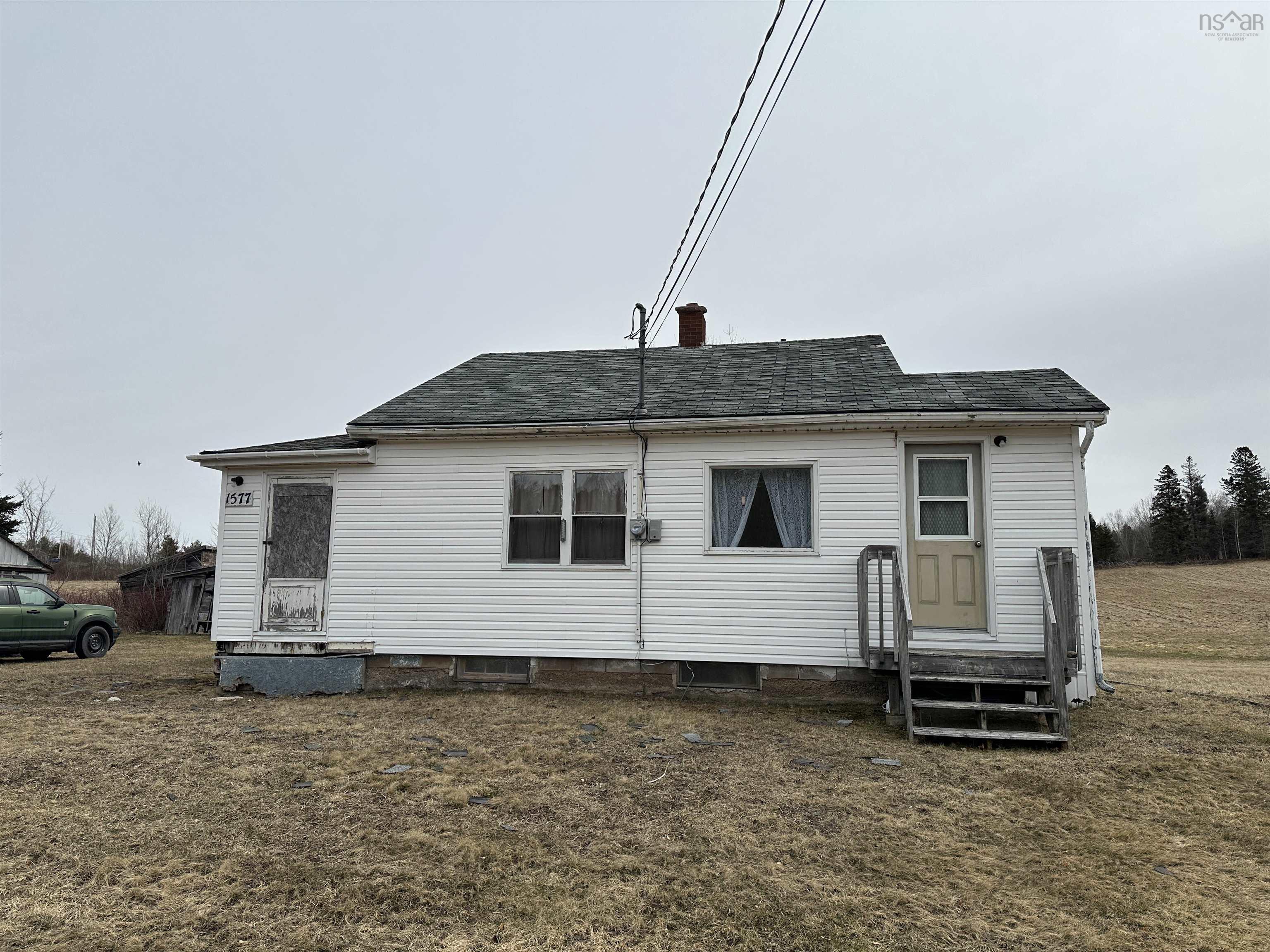 $297,000.00: 1577 Wentworth Road, Sweets Corner