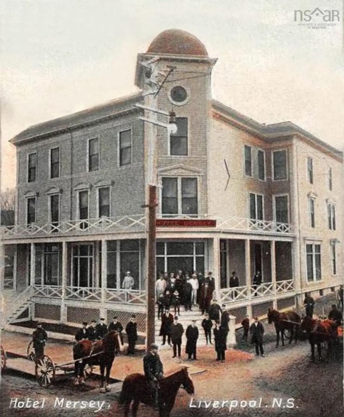 149 Main Street 