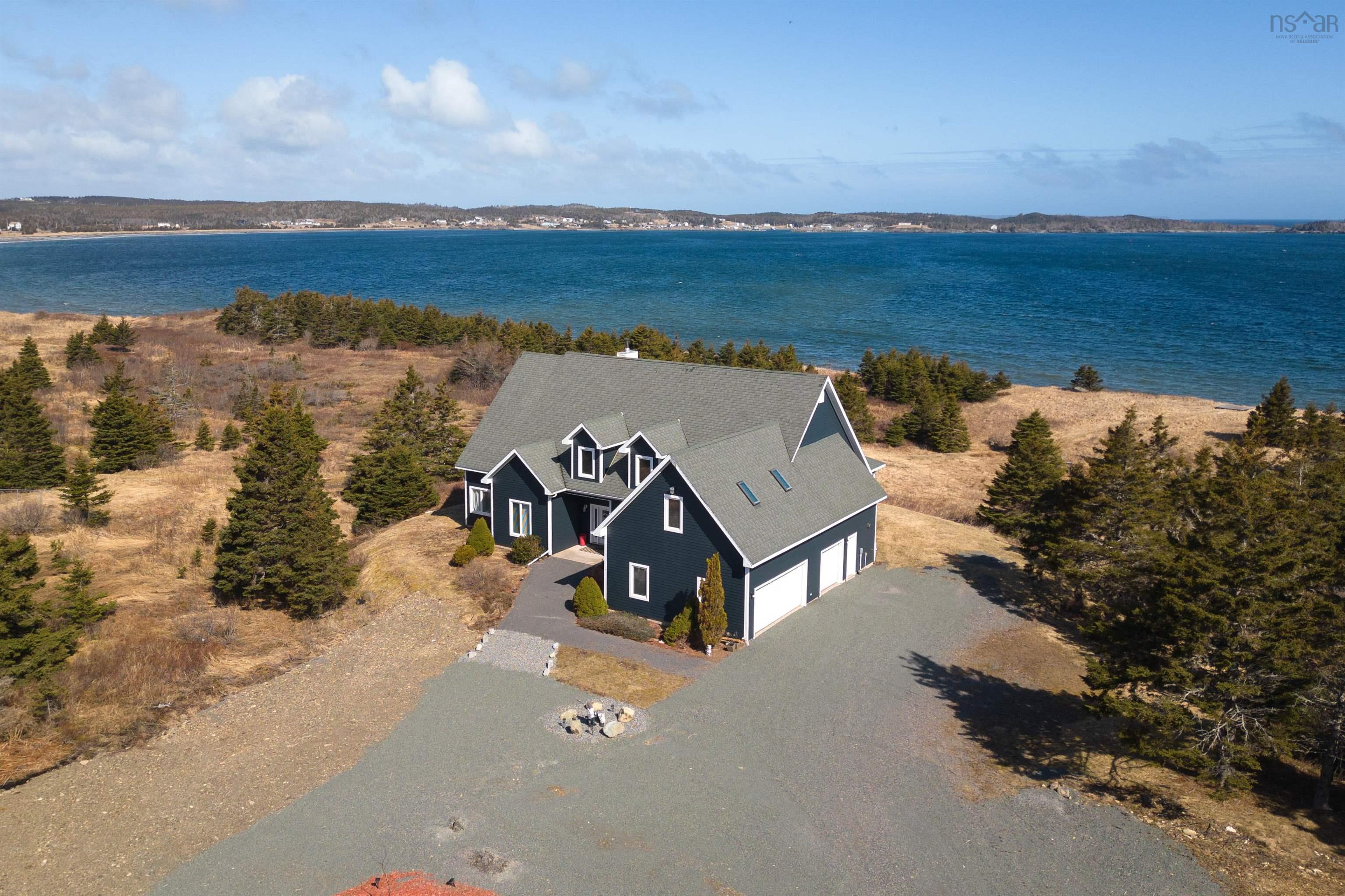 $799,900.00: 2408 Louisbourg Main A Dieu Road, Main-À-Dieu