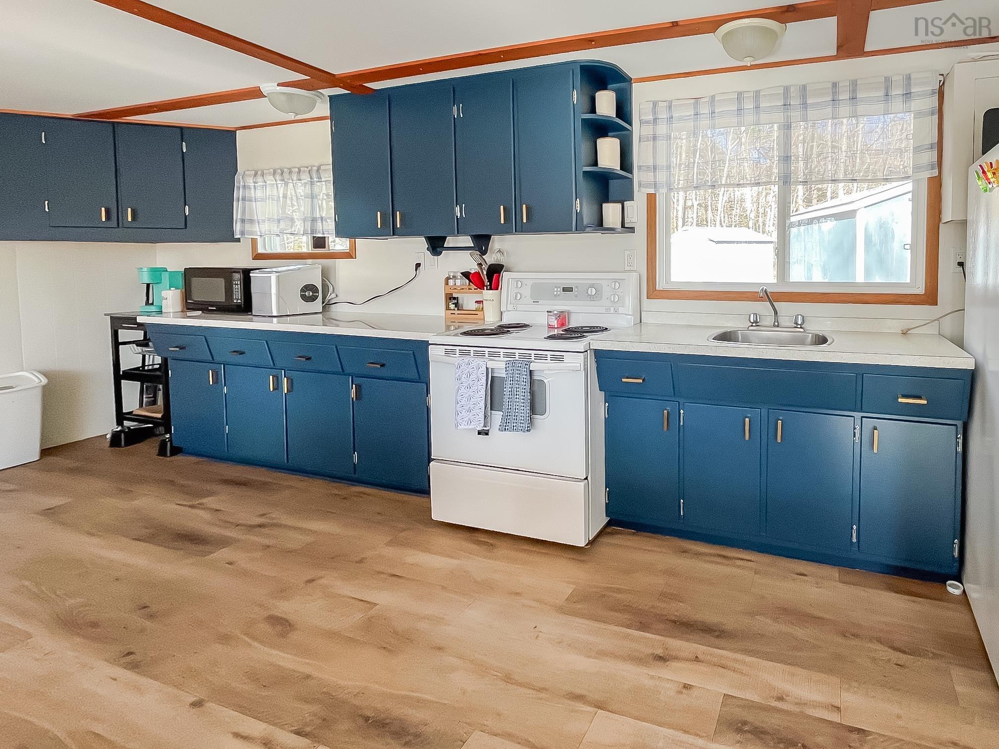 $339,900.00: 155 Ponhook Shore Road, Labelle