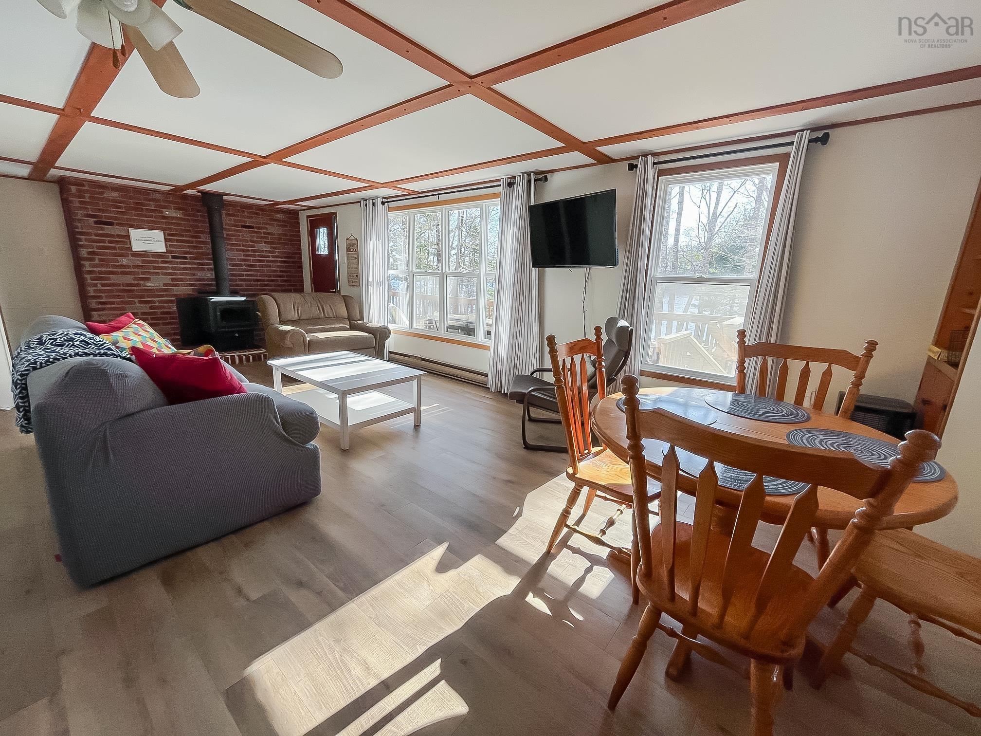 $339,900.00: 155 Ponhook Shore Road, Labelle
