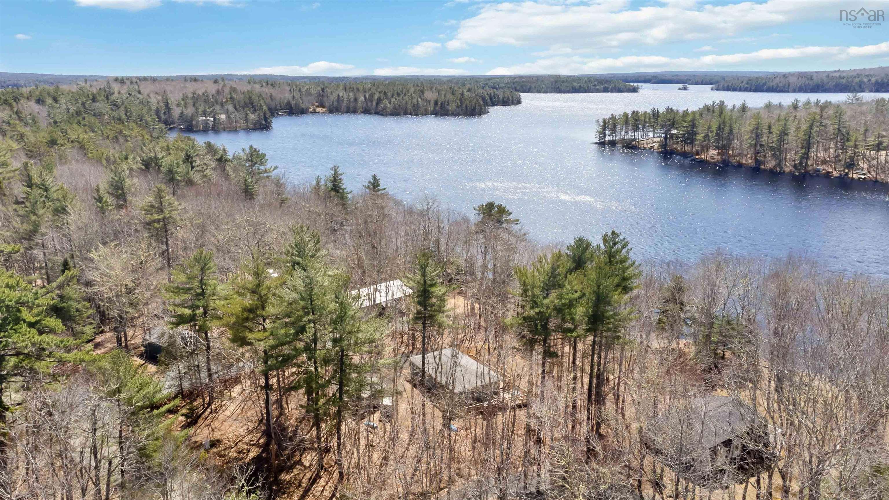 $339,900.00: 155 Ponhook Shore Road, Labelle