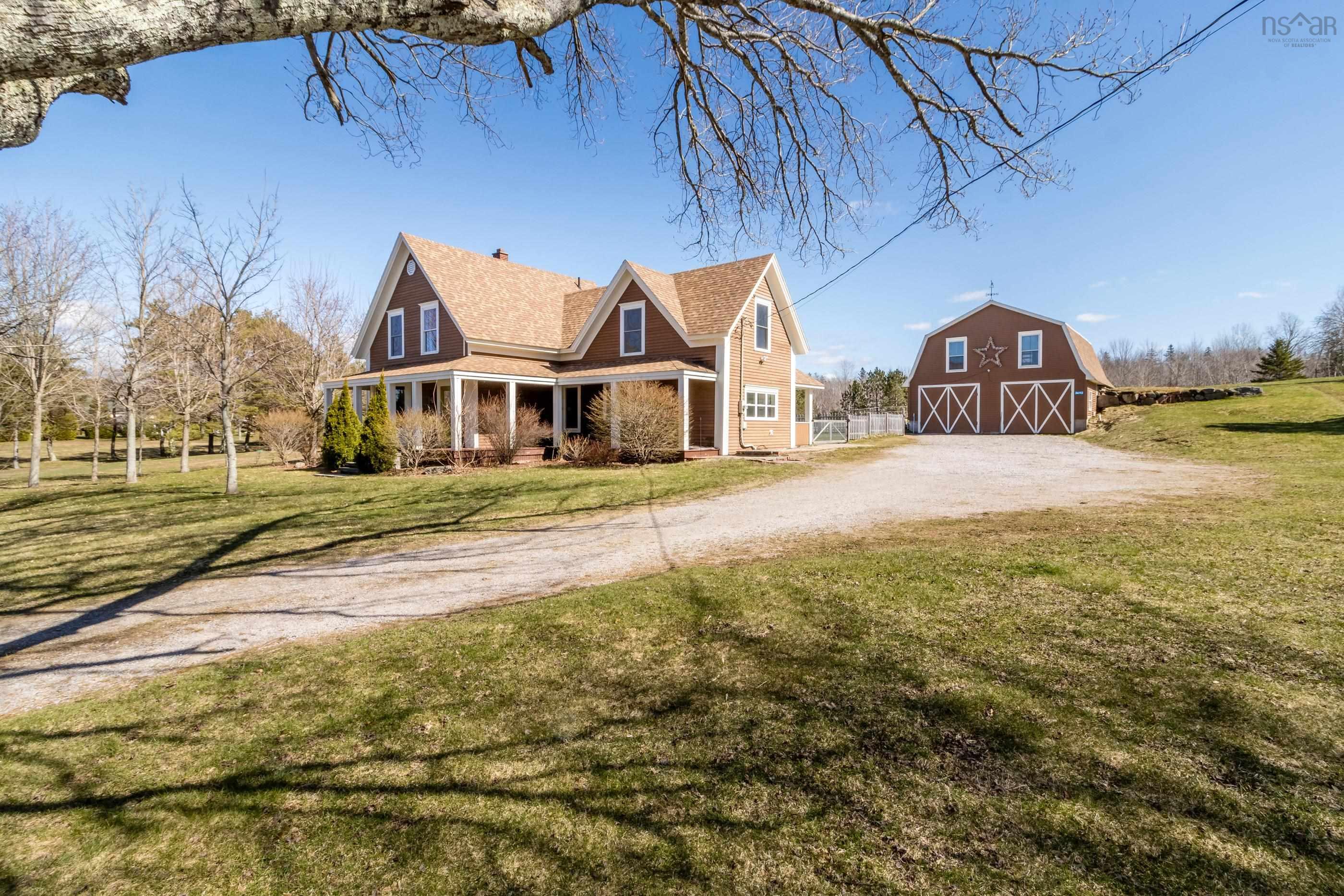$599,900.00: 3692 Highway 201, Centrelea