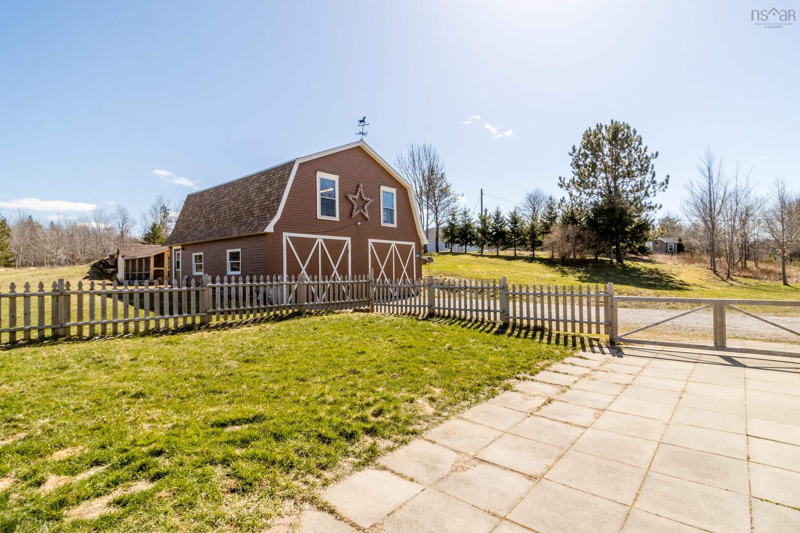 $599,900.00: 3692 Highway 201, Centrelea