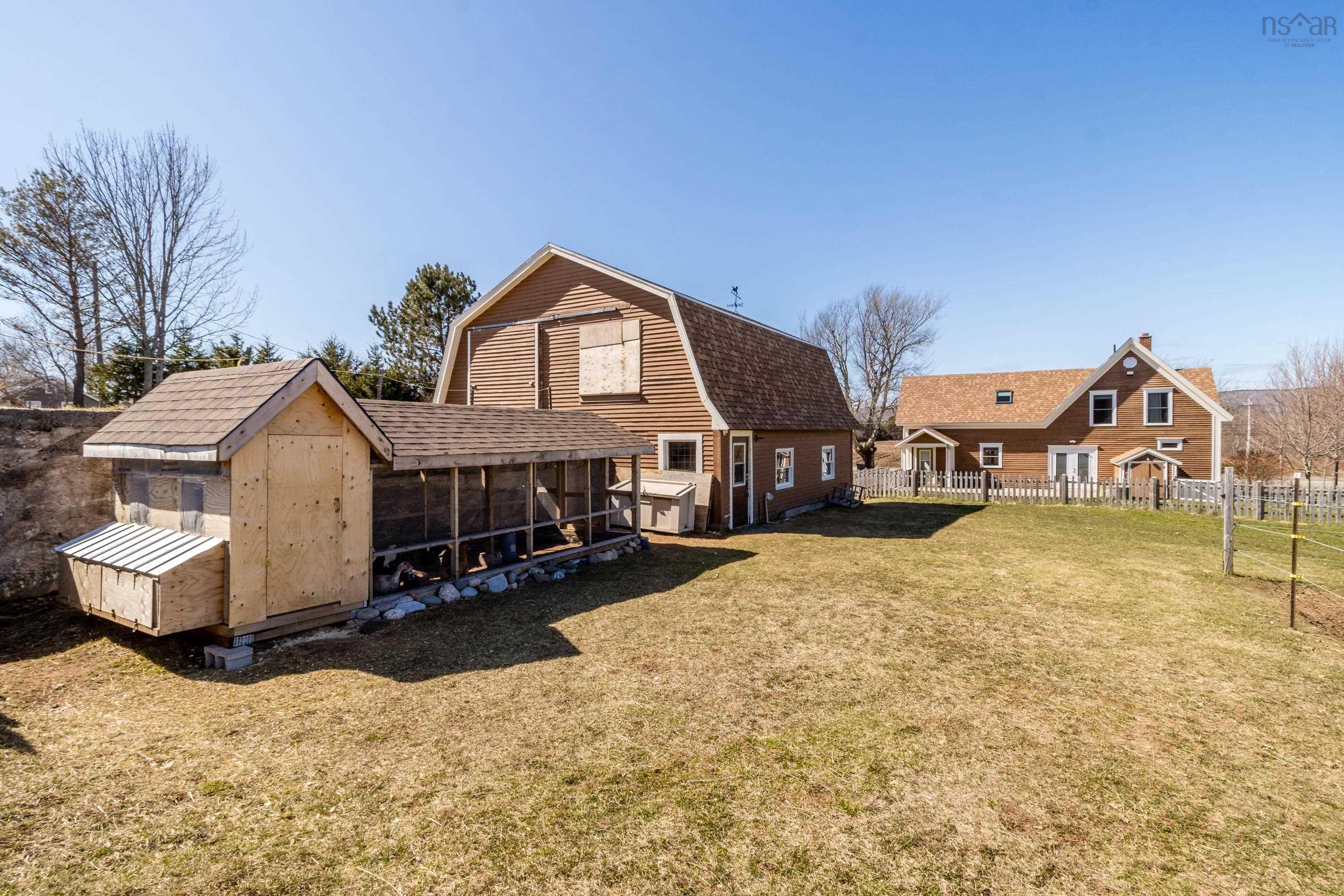 $599,900.00: 3692 Highway 201, Centrelea