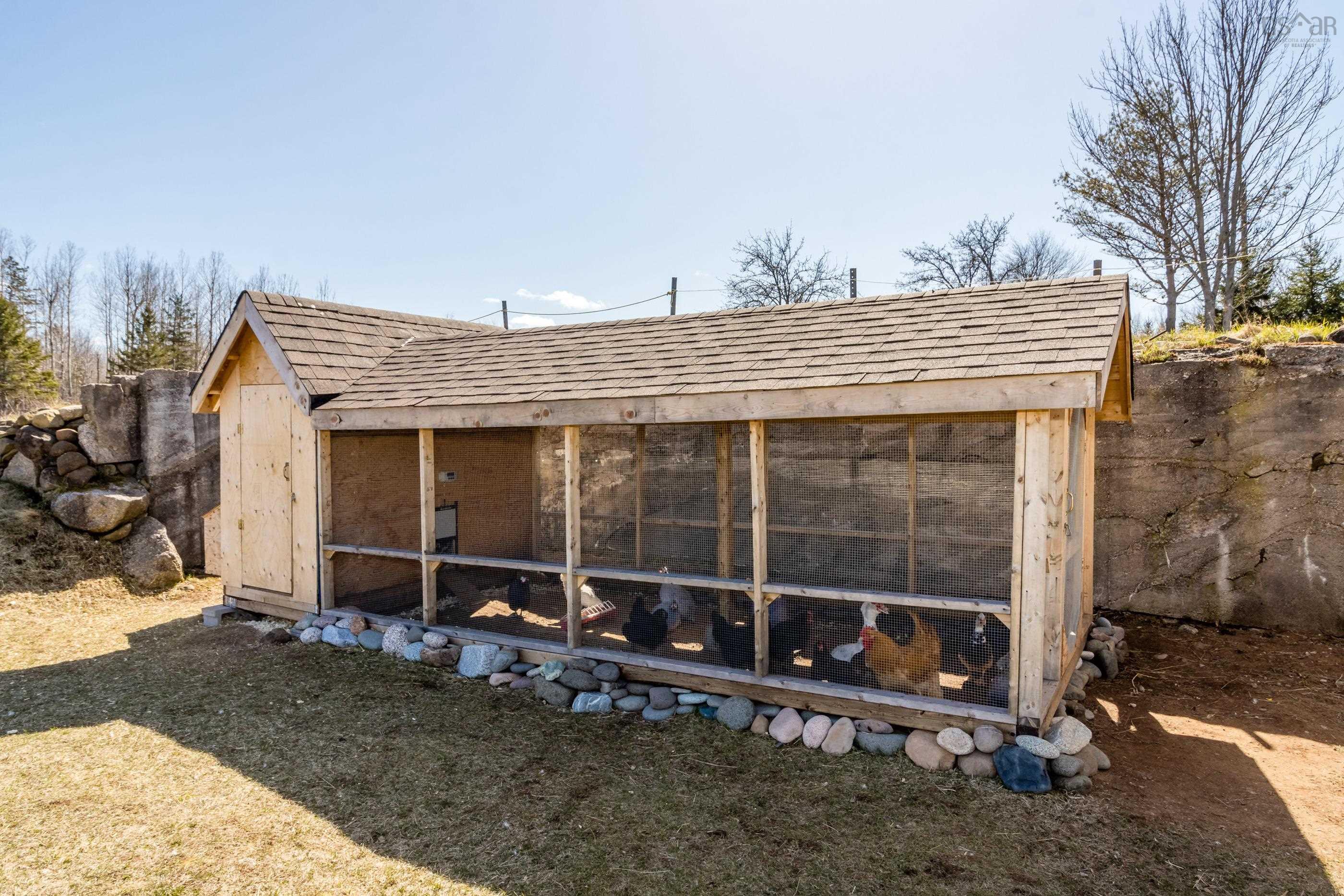 $599,900.00: 3692 Highway 201, Centrelea