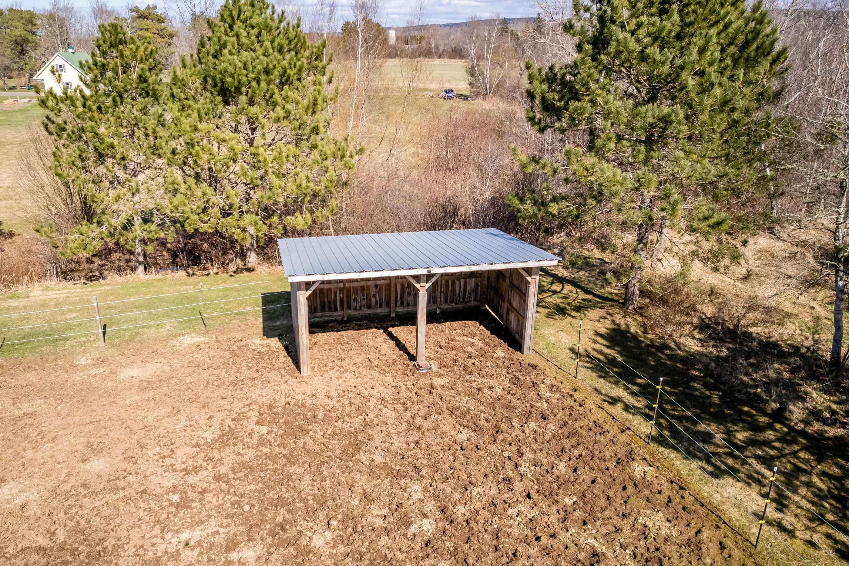 $599,900.00: 3692 Highway 201, Centrelea