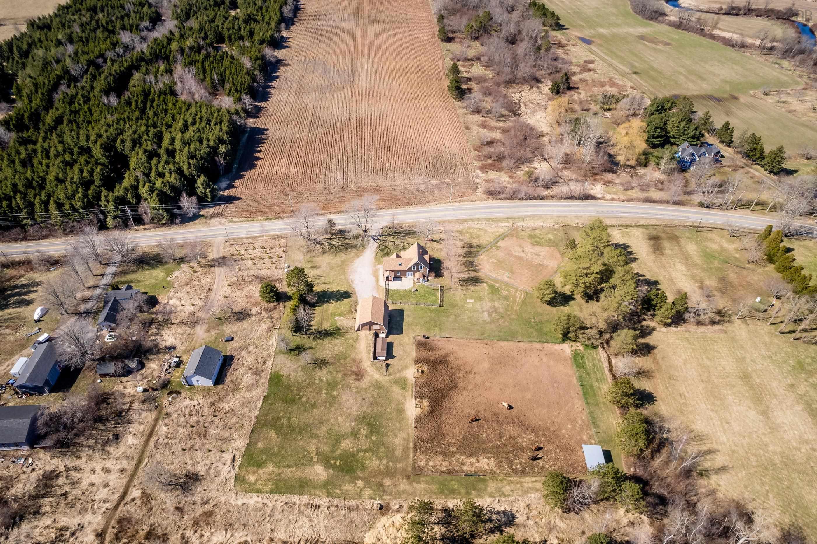 $599,900.00: 3692 Highway 201, Centrelea