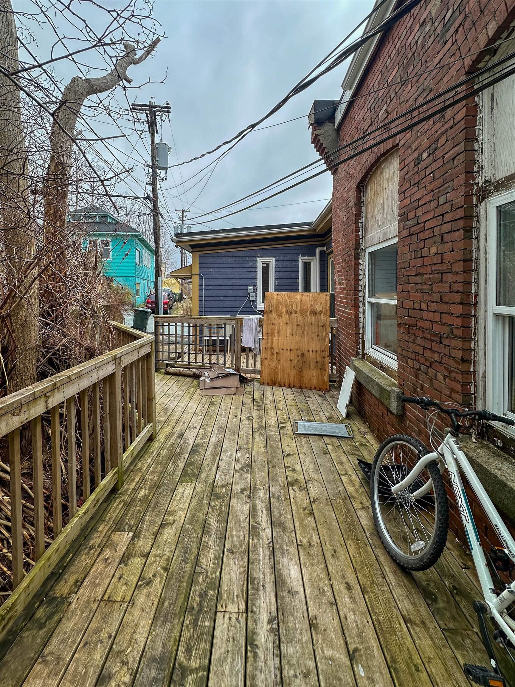 $599,900.00: 473 KING Street, Bridgewater