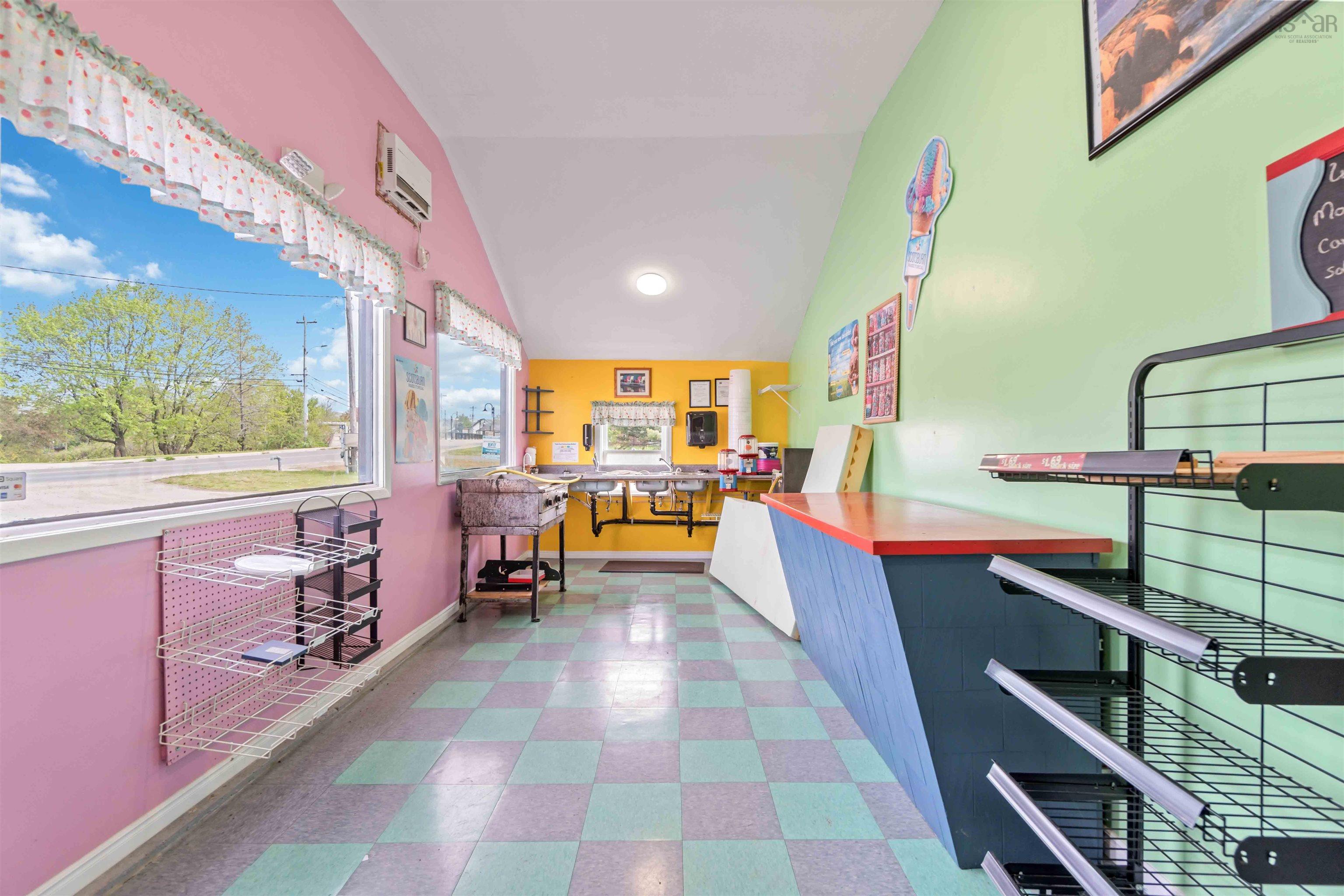 $950,000.00: 56/60 Queen Street, Bridgetown