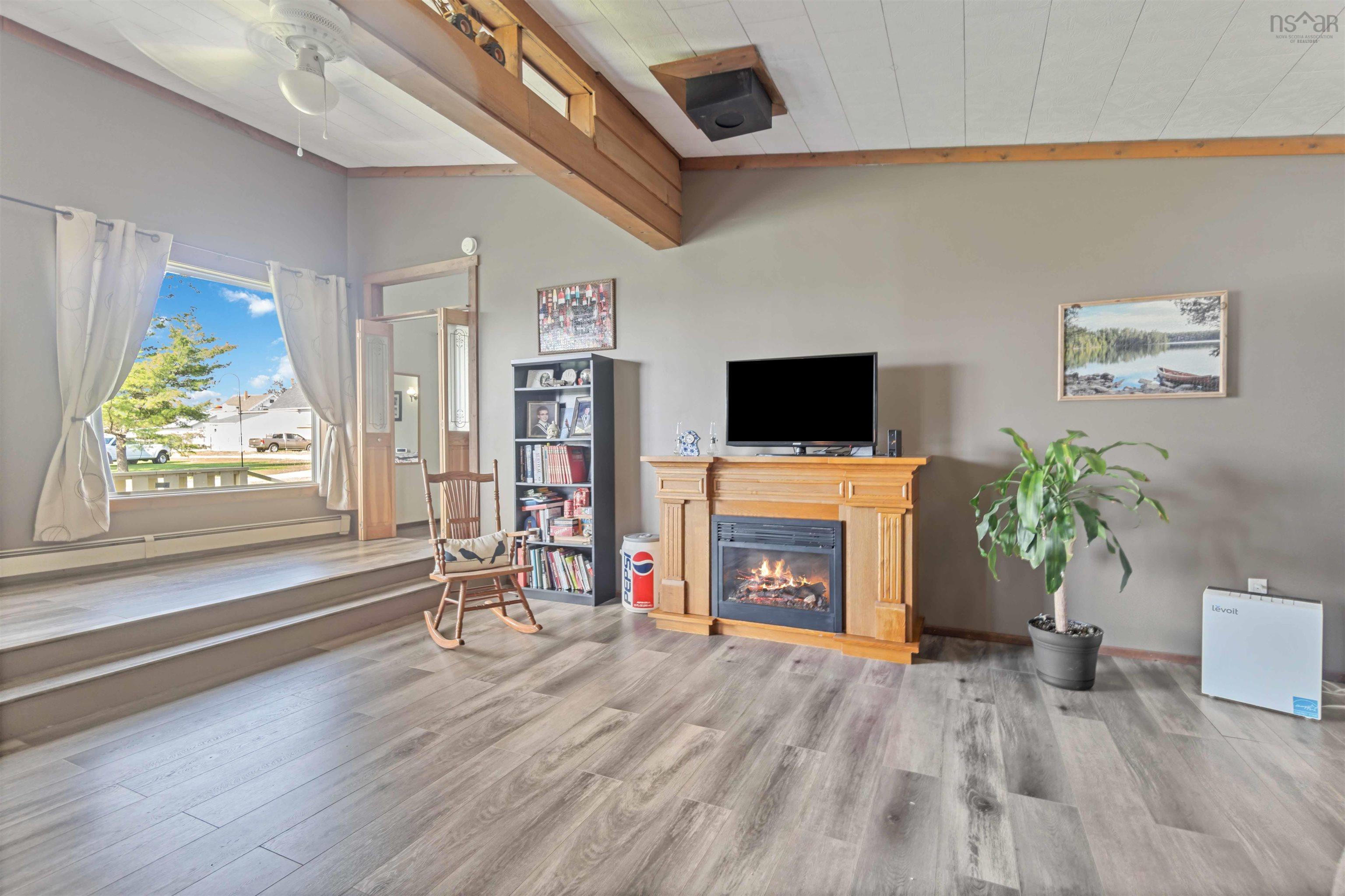 $950,000.00: 56/60 Queen Street, Bridgetown