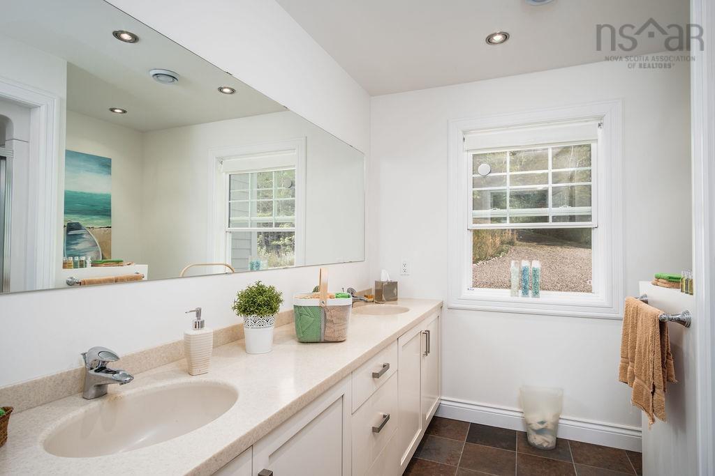 $798,000.00: 187 6012 Road, Marble Mountain