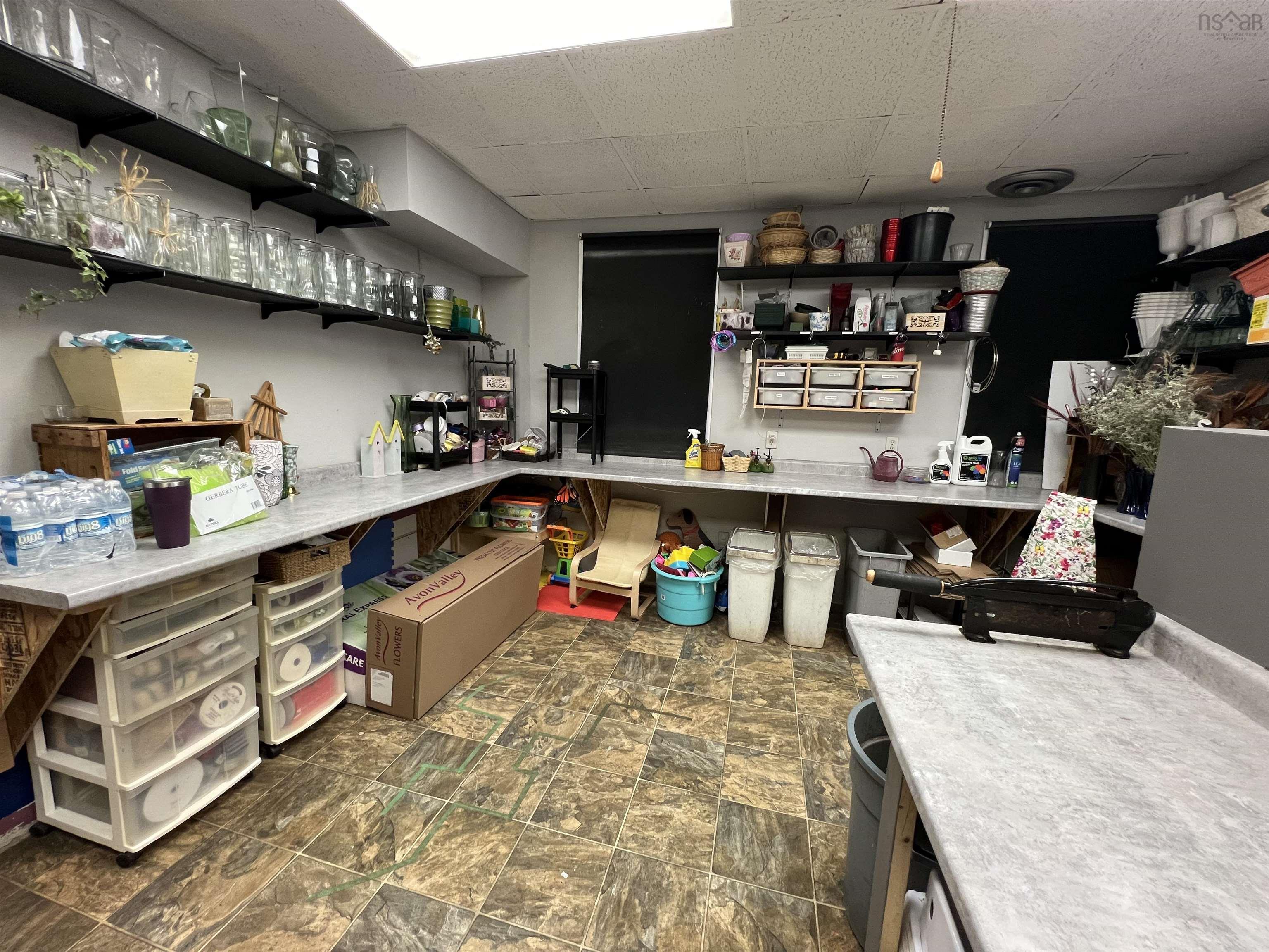 $89,900.00: 56 Commercial Street, Middleton