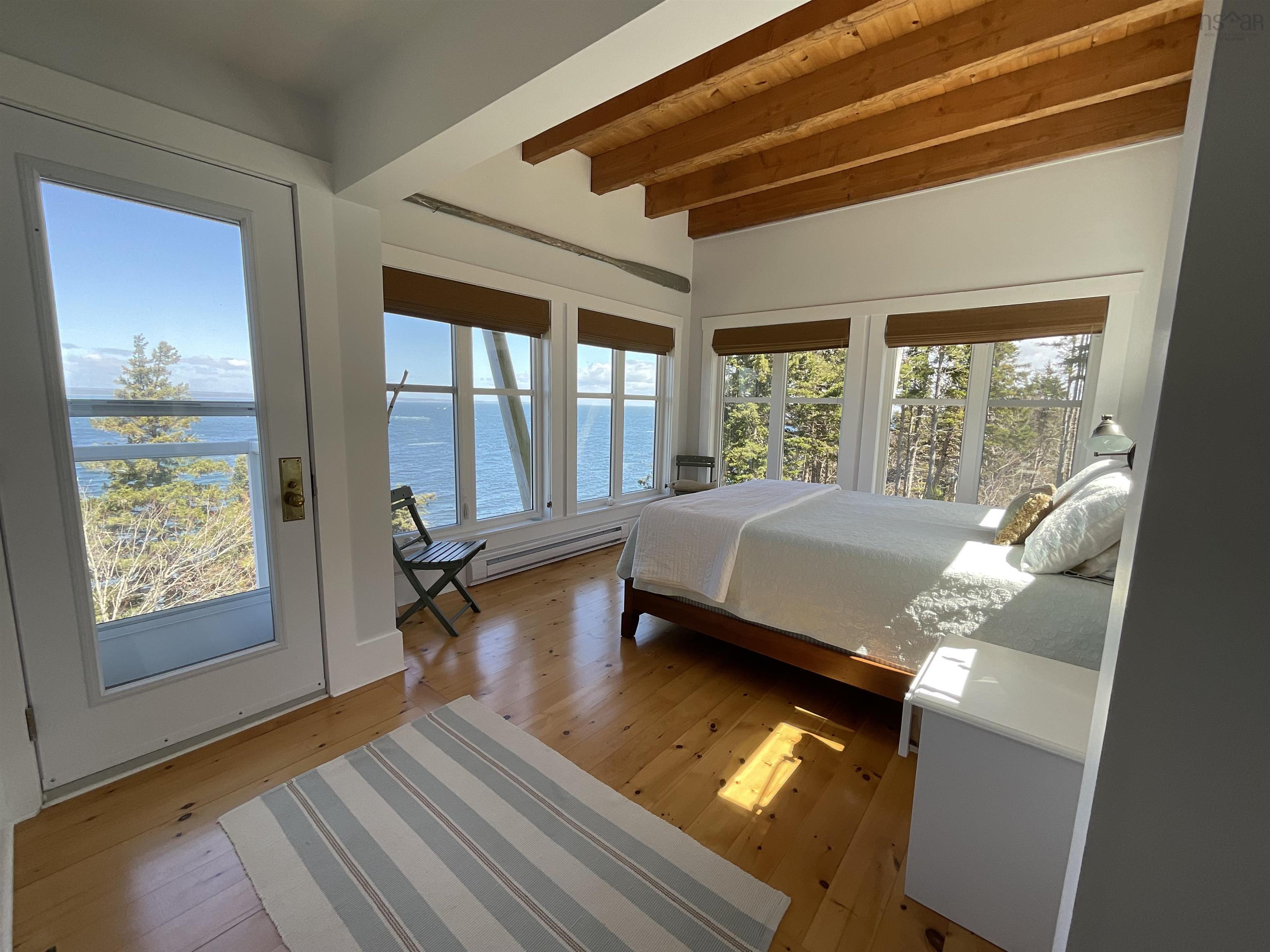 $1,250,000.00: 6950 Highway16, Halfway Cove
