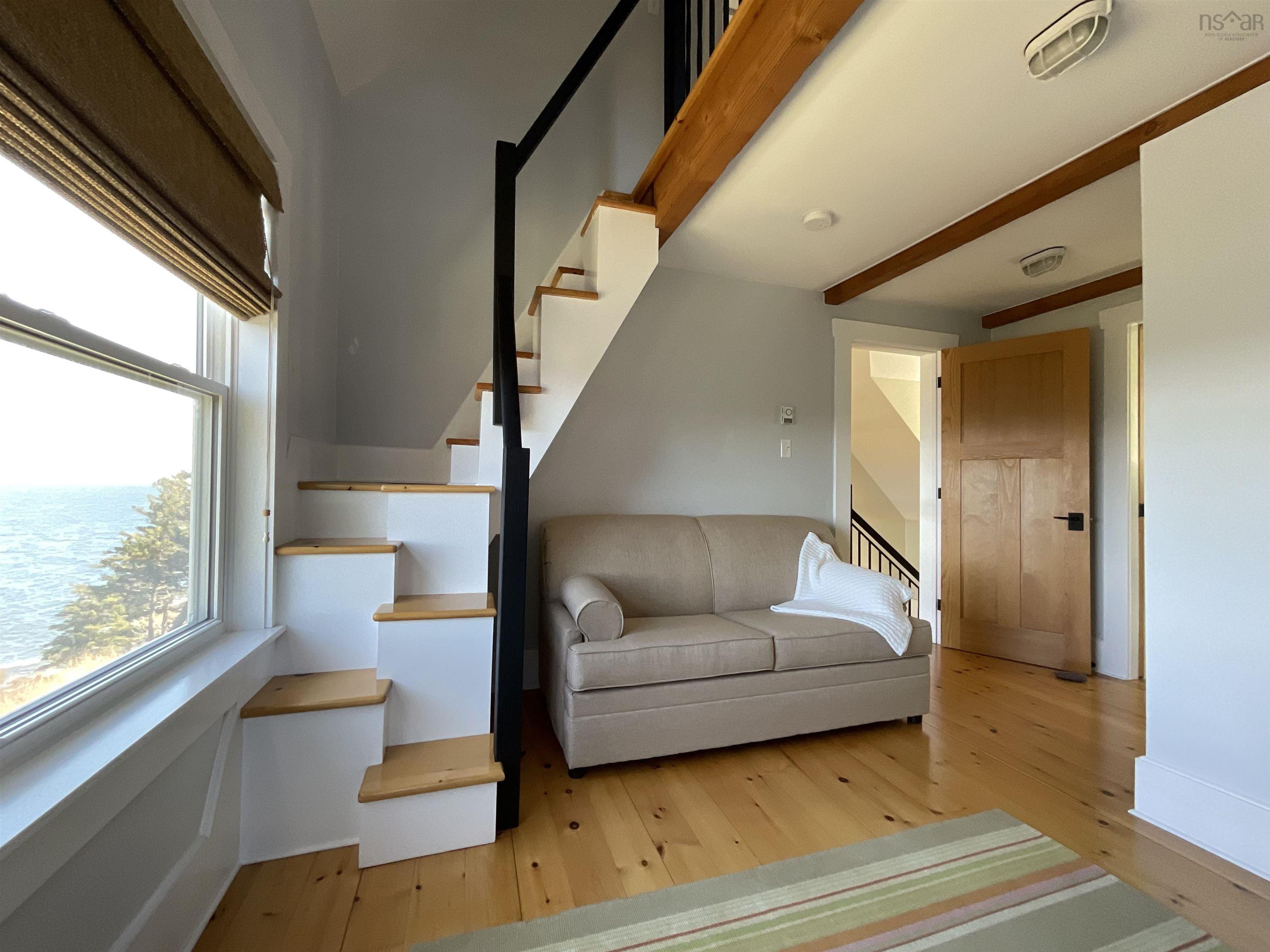 $1,250,000.00: 6950 Highway16, Halfway Cove