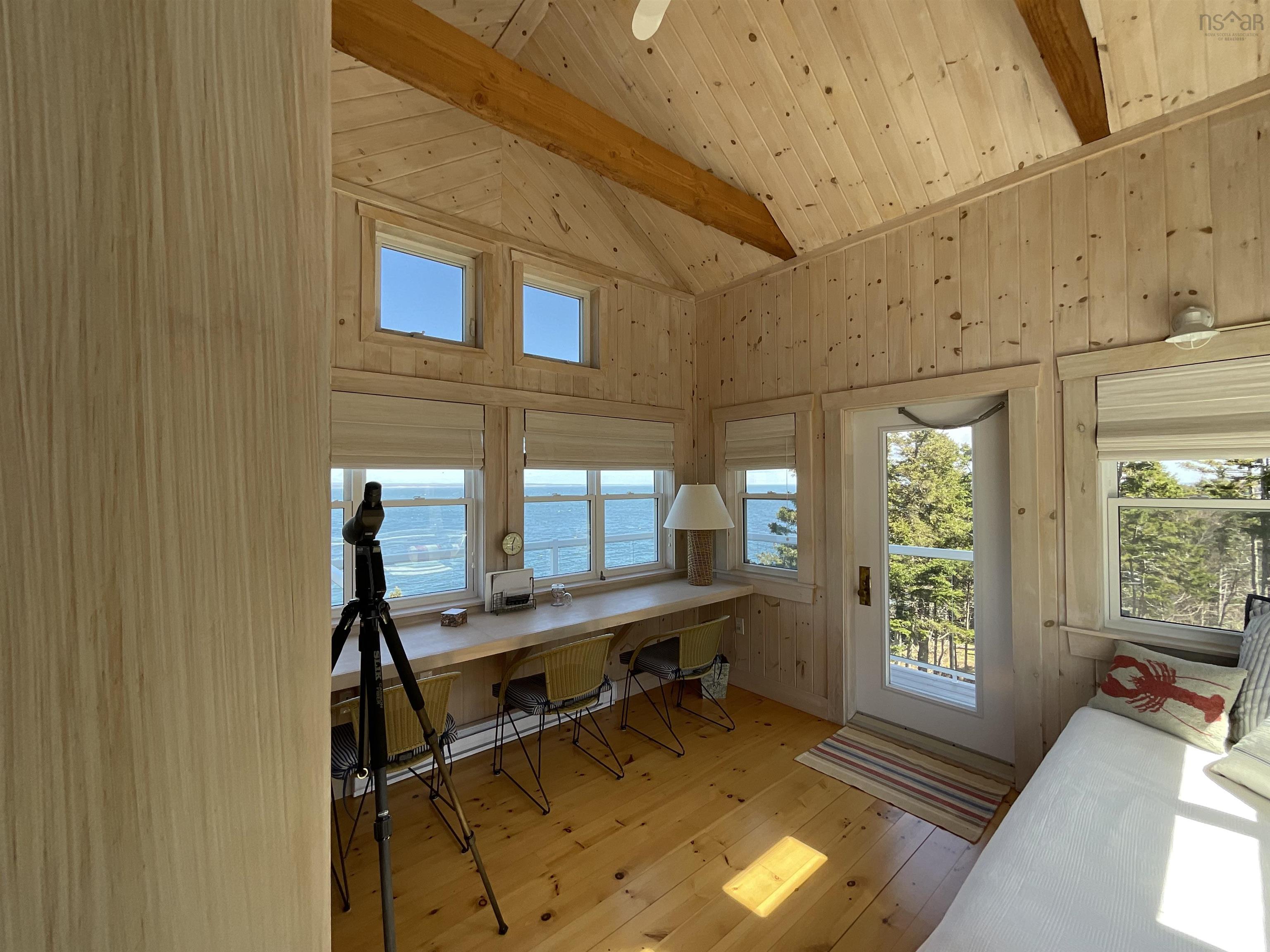 $1,250,000.00: 6950 Highway16, Halfway Cove
