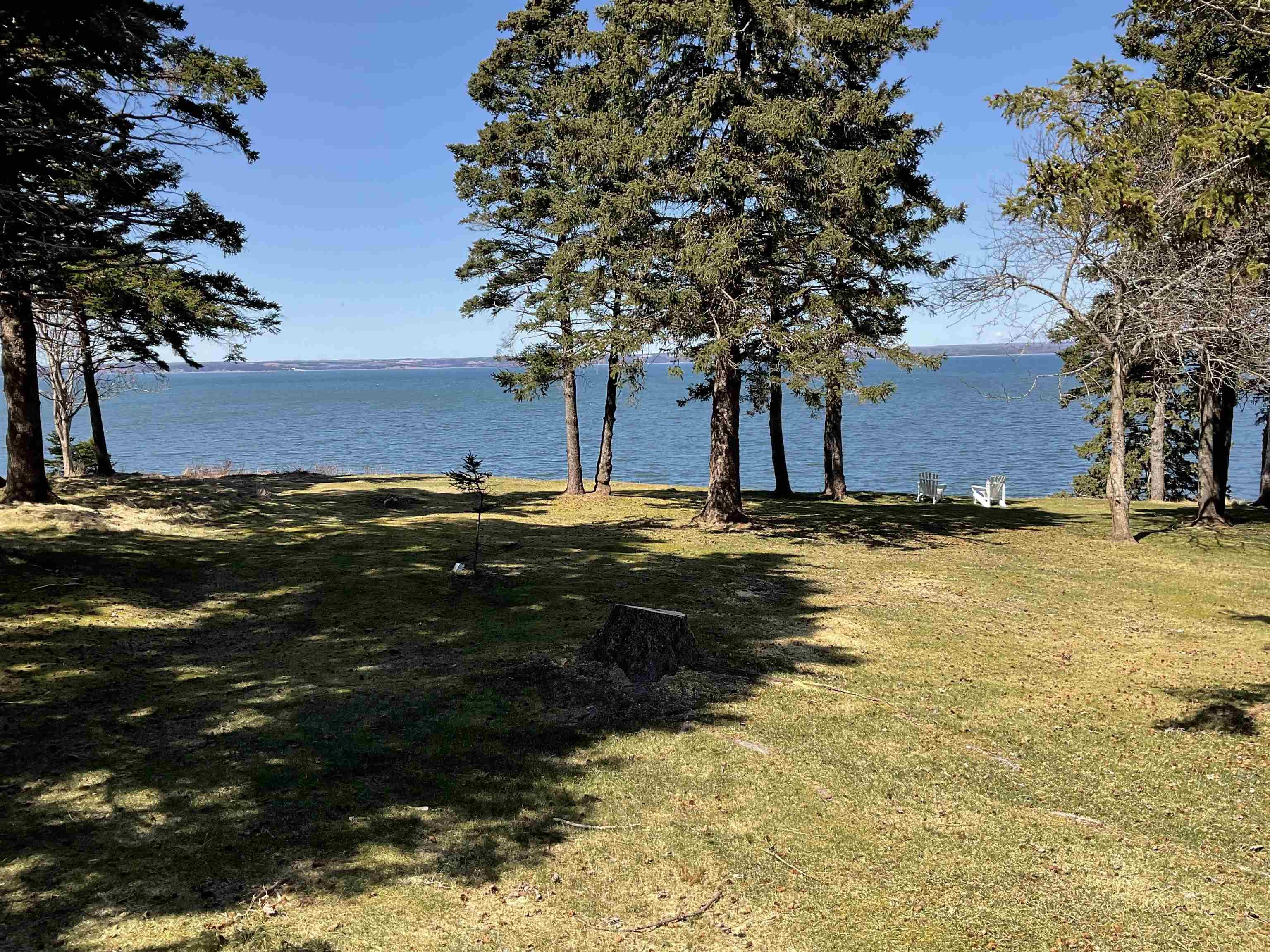 $1,250,000.00: 6950 Highway16, Halfway Cove