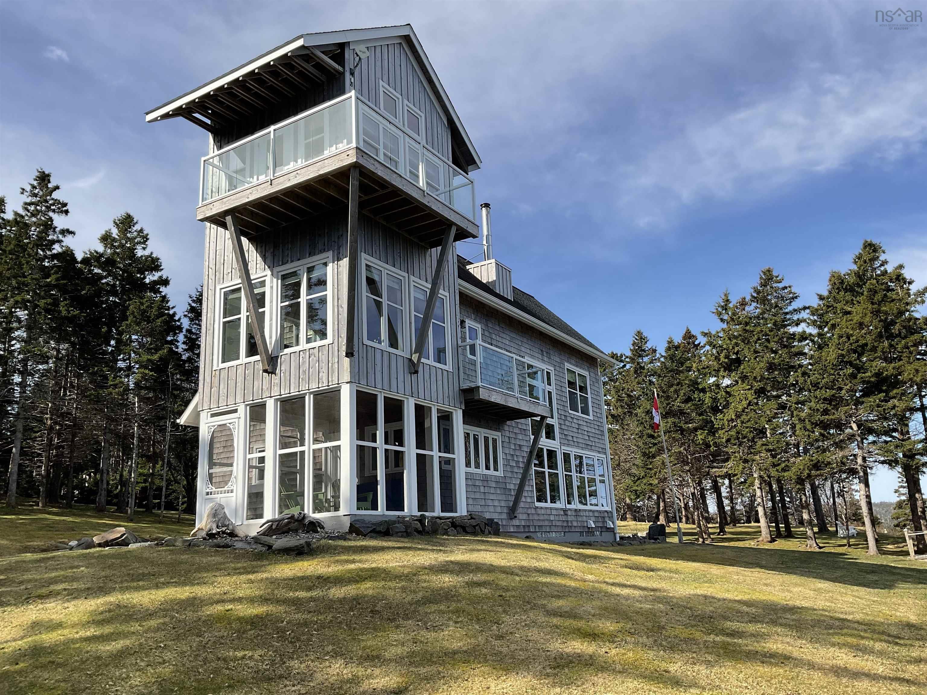 $1,250,000.00: 6950 Highway16, Halfway Cove