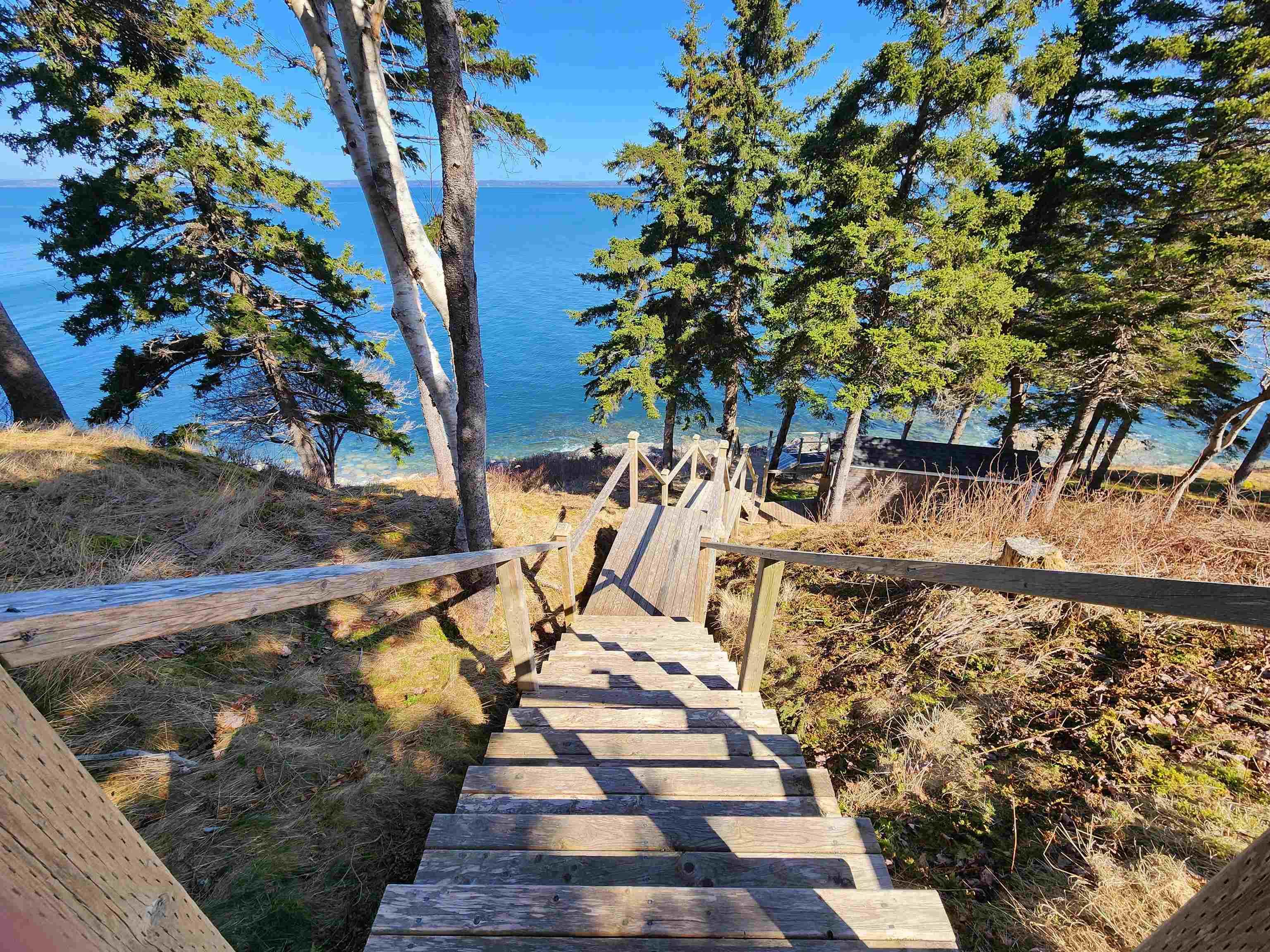 $1,250,000.00: 6950 Highway16, Halfway Cove