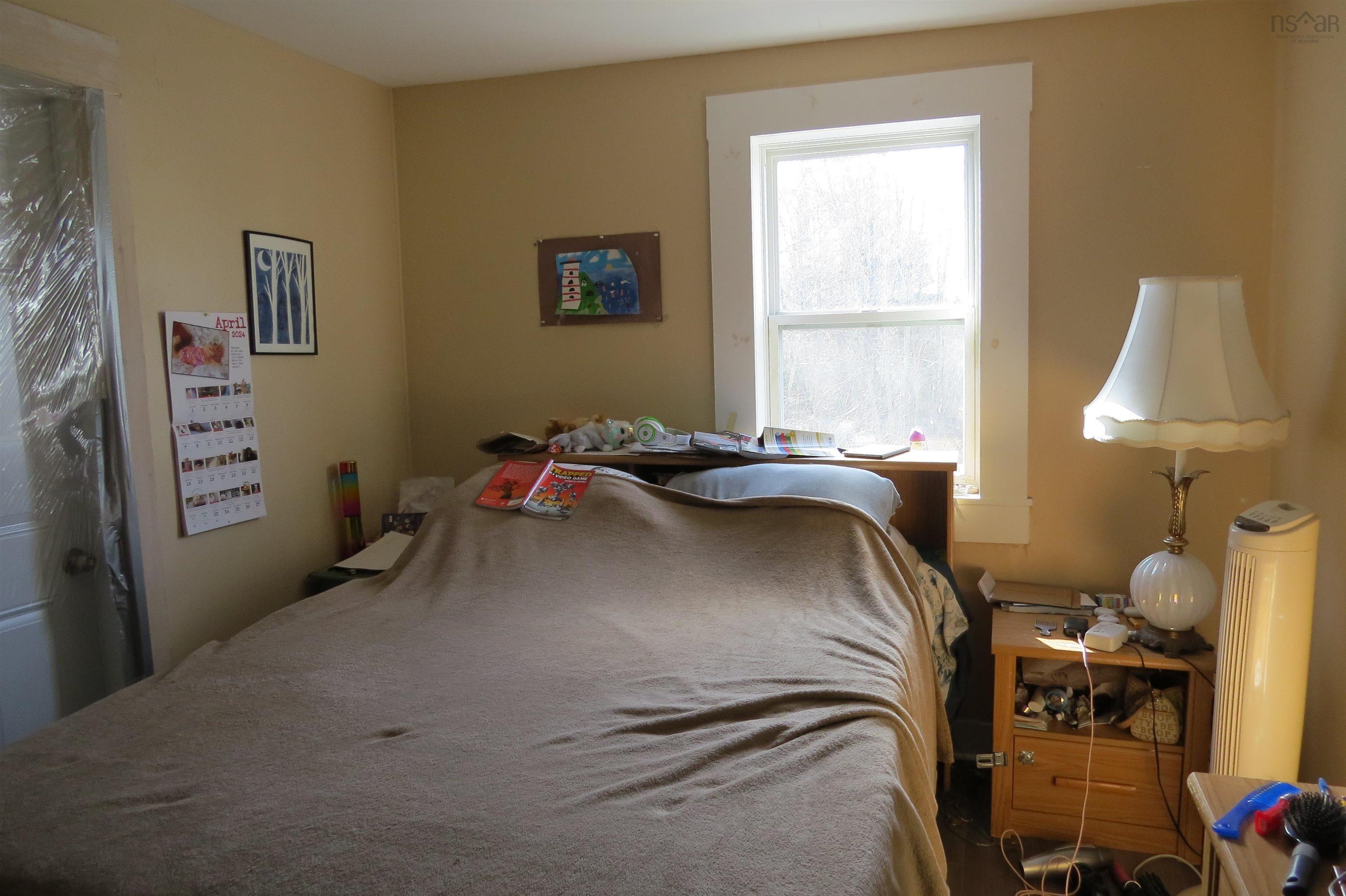 $449,900.00: 5257 Highway 10, New Germany