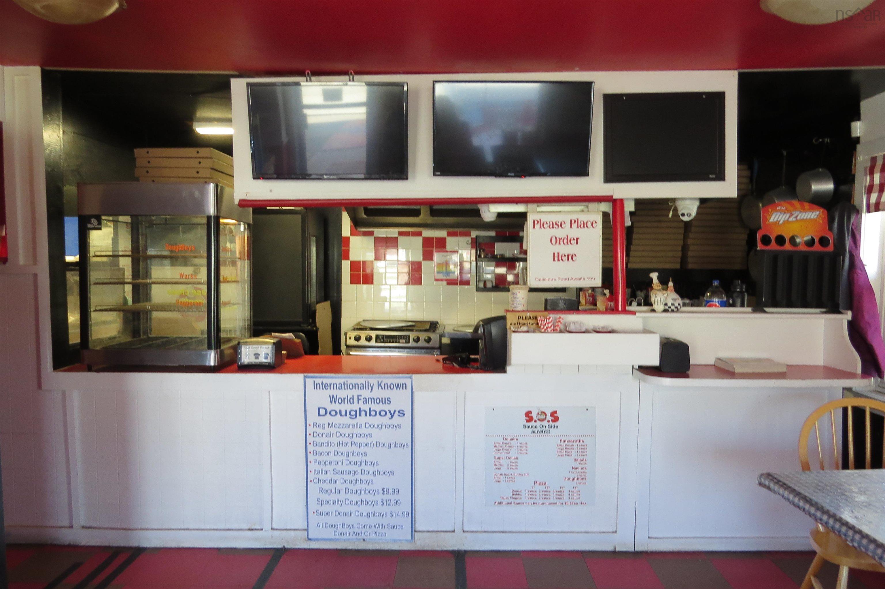 $449,900.00: 5257 Highway 10, New Germany