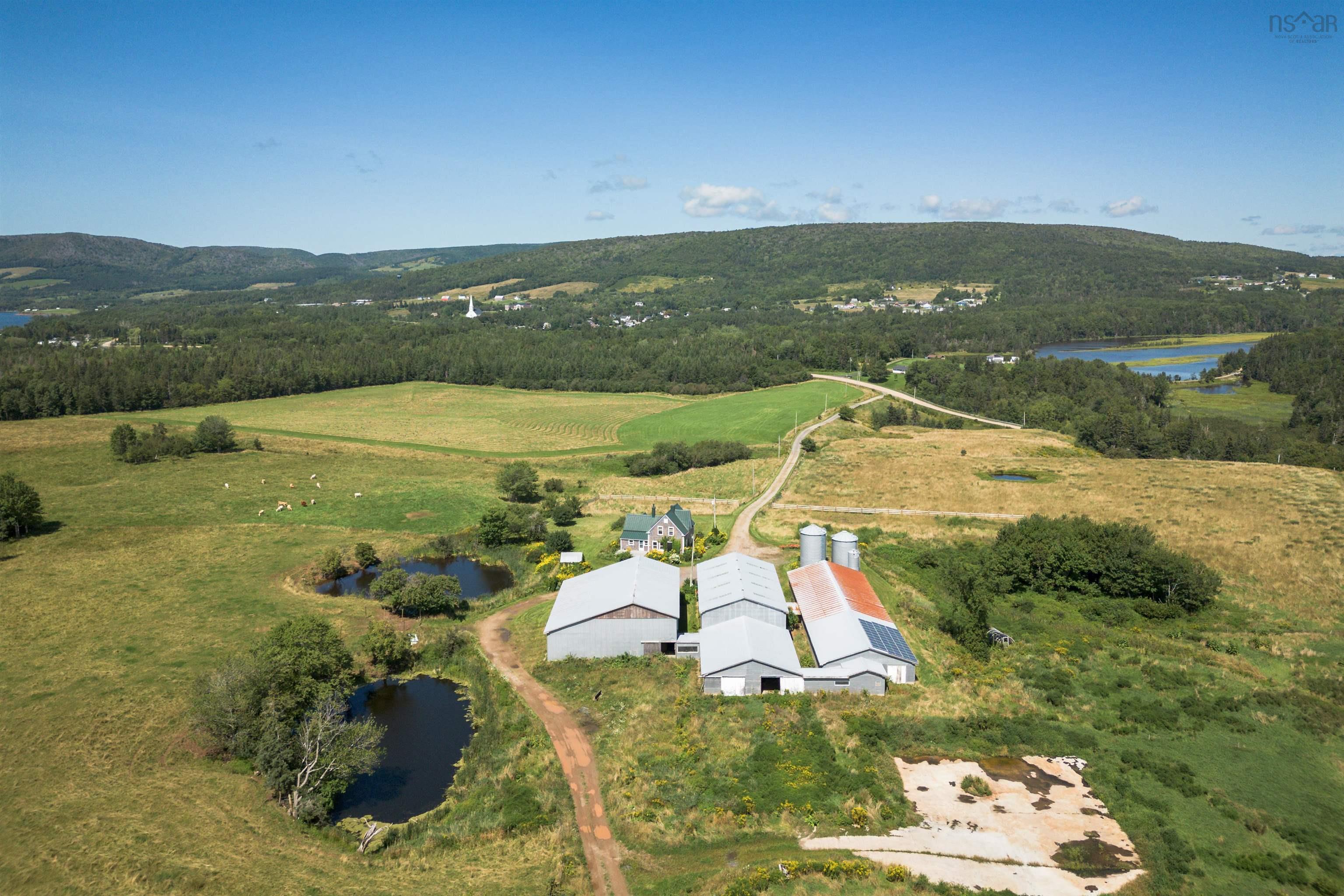 $1,099,000.00: 166 Rankinville Road, Mabou