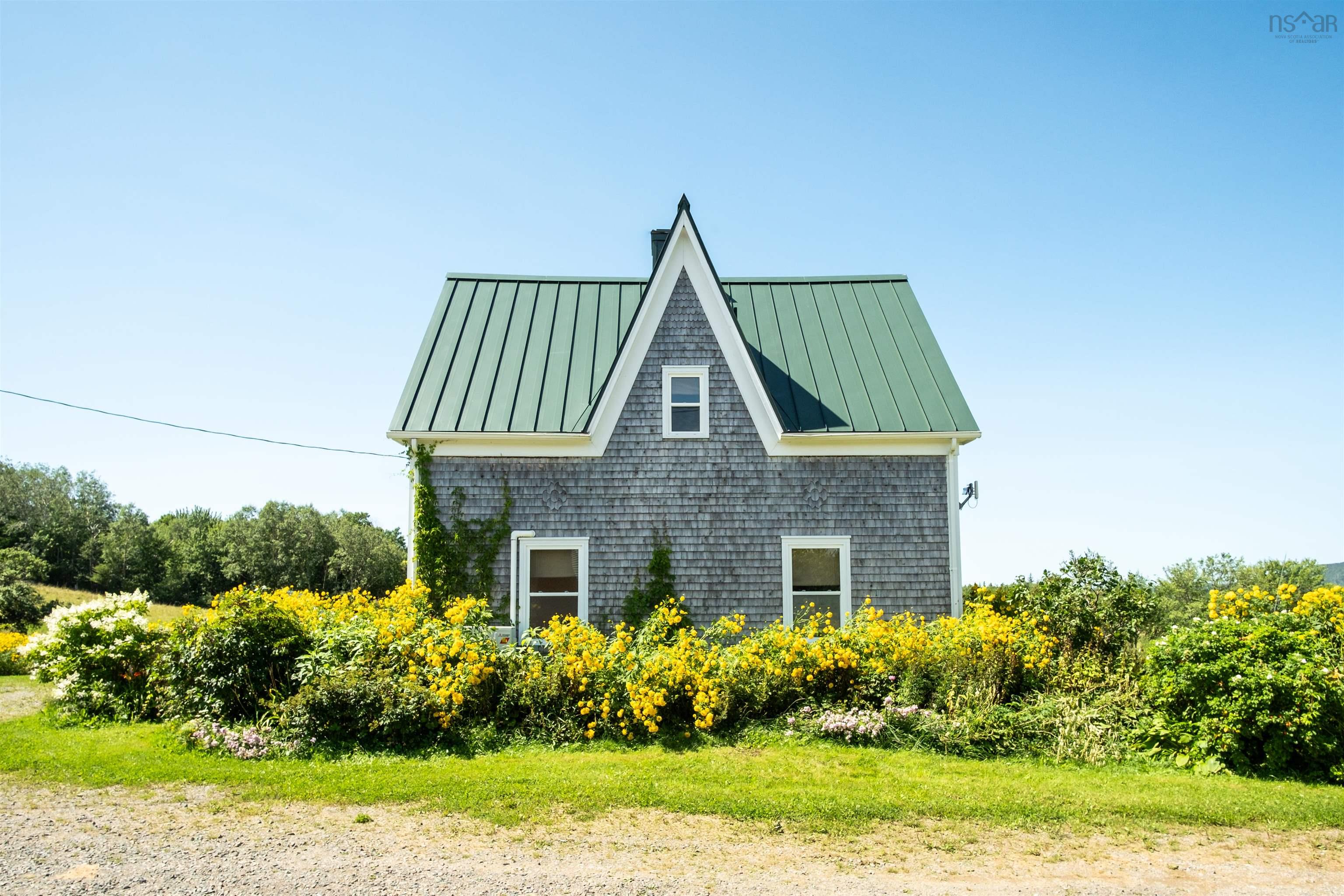 $1,099,000.00: 166 Rankinville Road, Mabou
